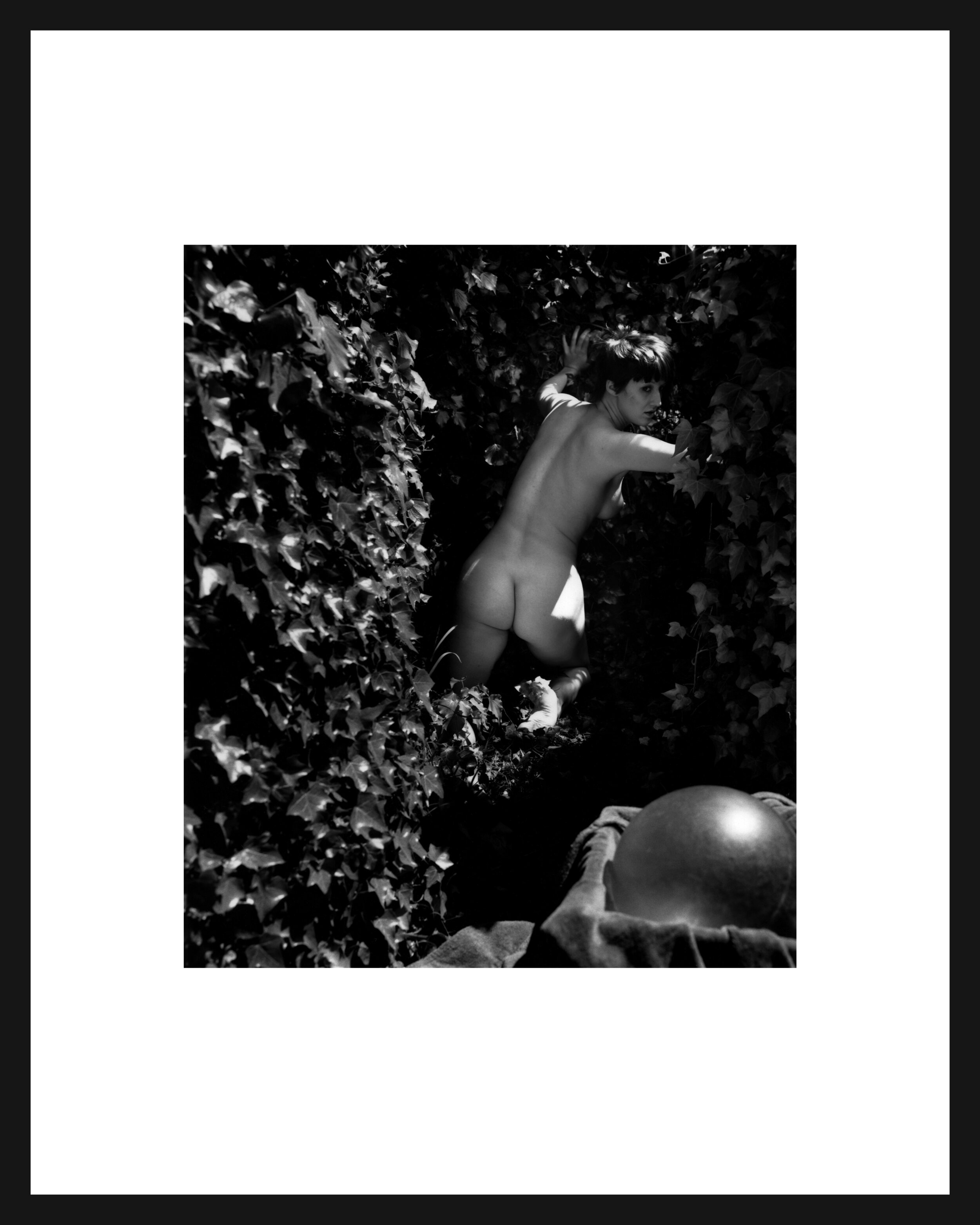 sphere-reality-framed.jpg