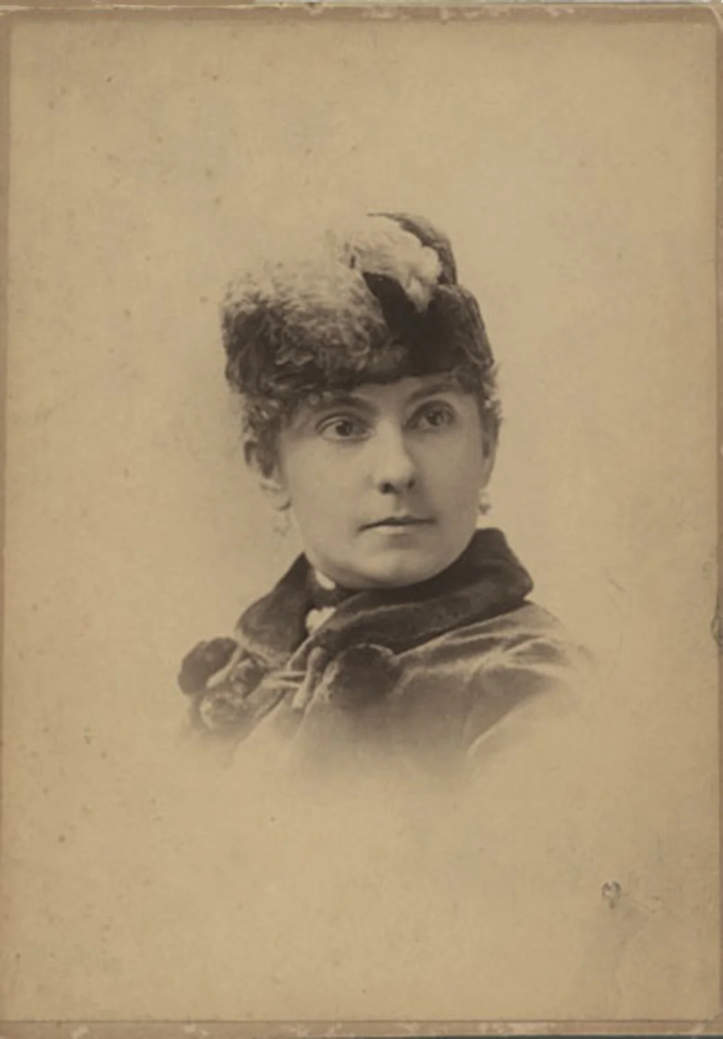 A old photo of Edward Weston and his sister May when they were children