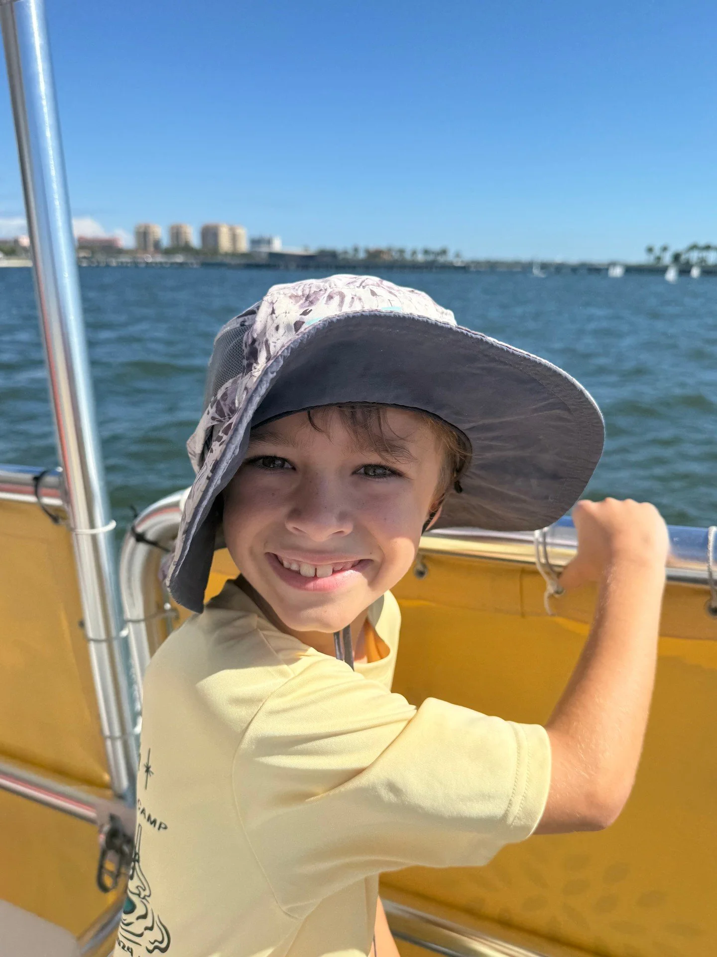 ❄️ Holi-Bay Camp is right around the corner! Trade in screen time this winter break for salt air and sunshine, exploration, hands-on science and outdoor activities! 

There are just a few spots left for camp - join us Dec. 22, 23, 29, 30 and/or 31 fo