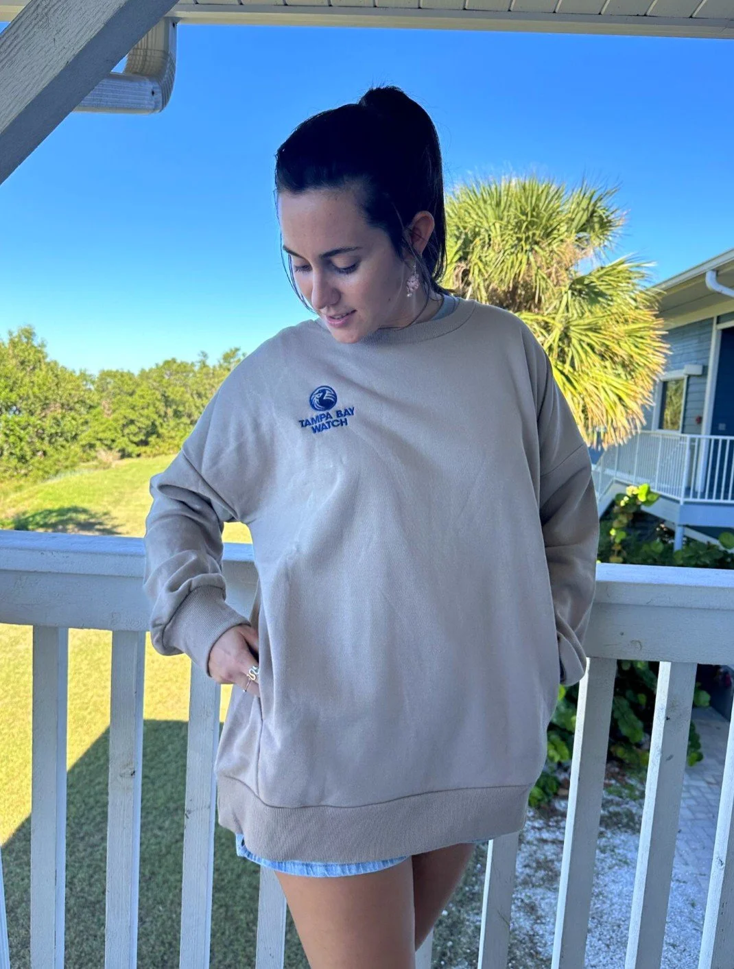 Brrrrrr 🥶 Stay warm as the cooler weather rolls in this week with Tampa Bay Watch merch! 

Visit the link in our bio or our Discovery Center on the St.Pete Pier to shop the bay and show off your support for Tampa Bay Watch!