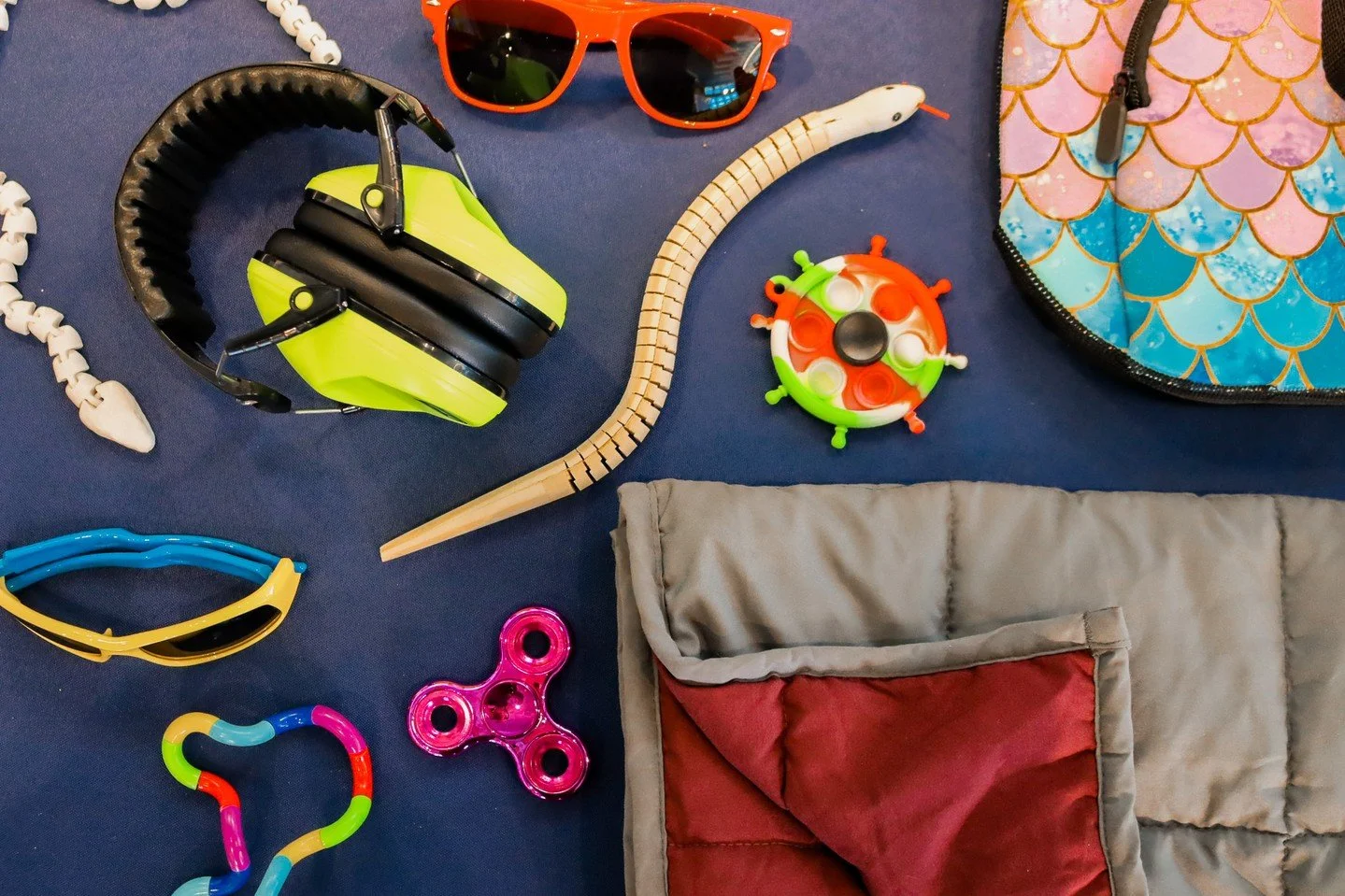 Sensory Sunday is happening this Sunday! 🫧 Enjoy early admission to the Discovery Center where you can explore our exhibit gallery with lowered lighting, dimmed sounds and a sensory friendly experience thoughtfully designed for those on the autism s