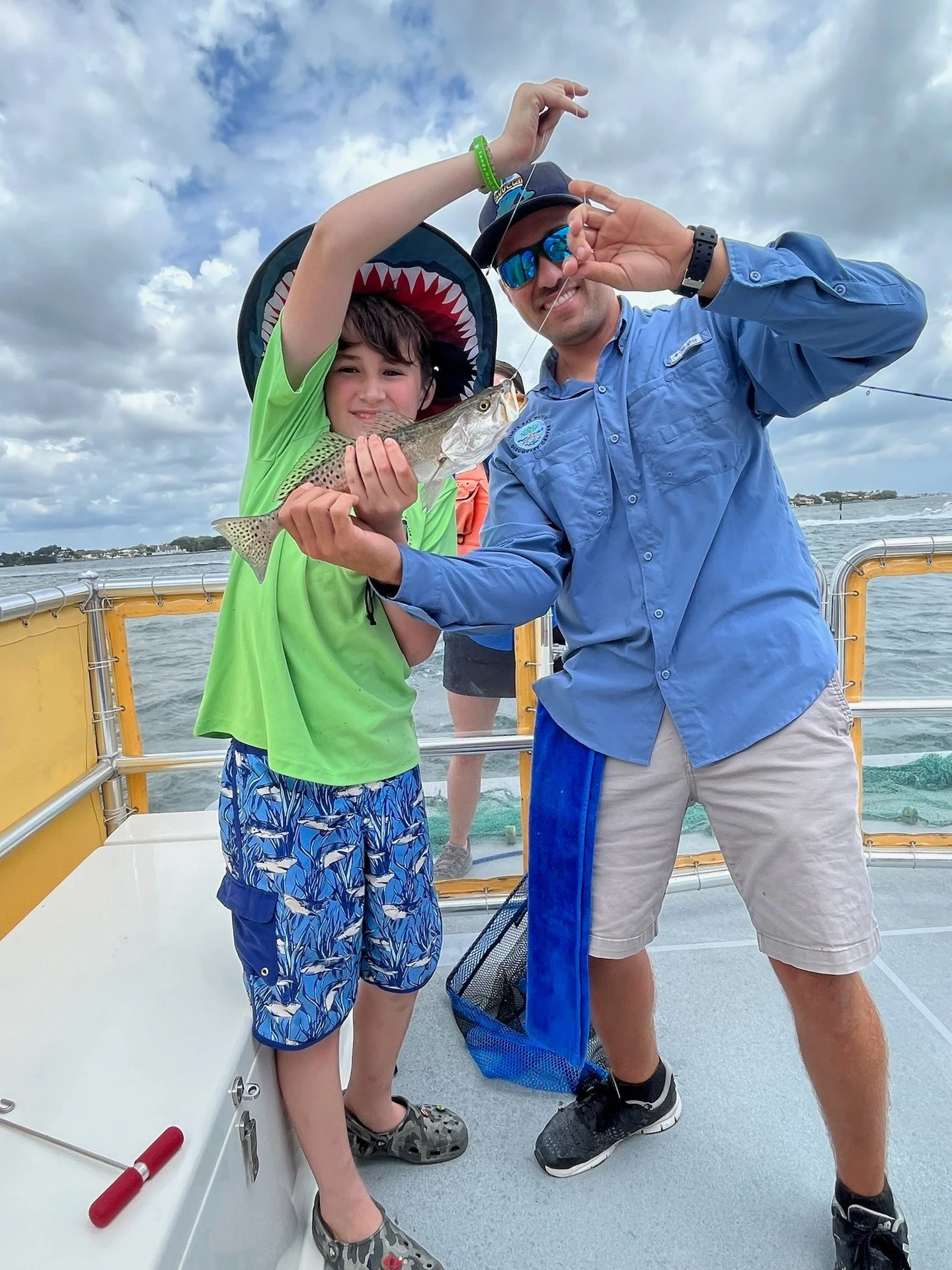 Fish ON! 🐟

Curious about fishing in Tampa Bay but not sure where to start? During our boat-based fishing workshop on Saturday, April 18, we will cover essential topics like bait selection, appropriate gear usage, regulations, and local fish identif