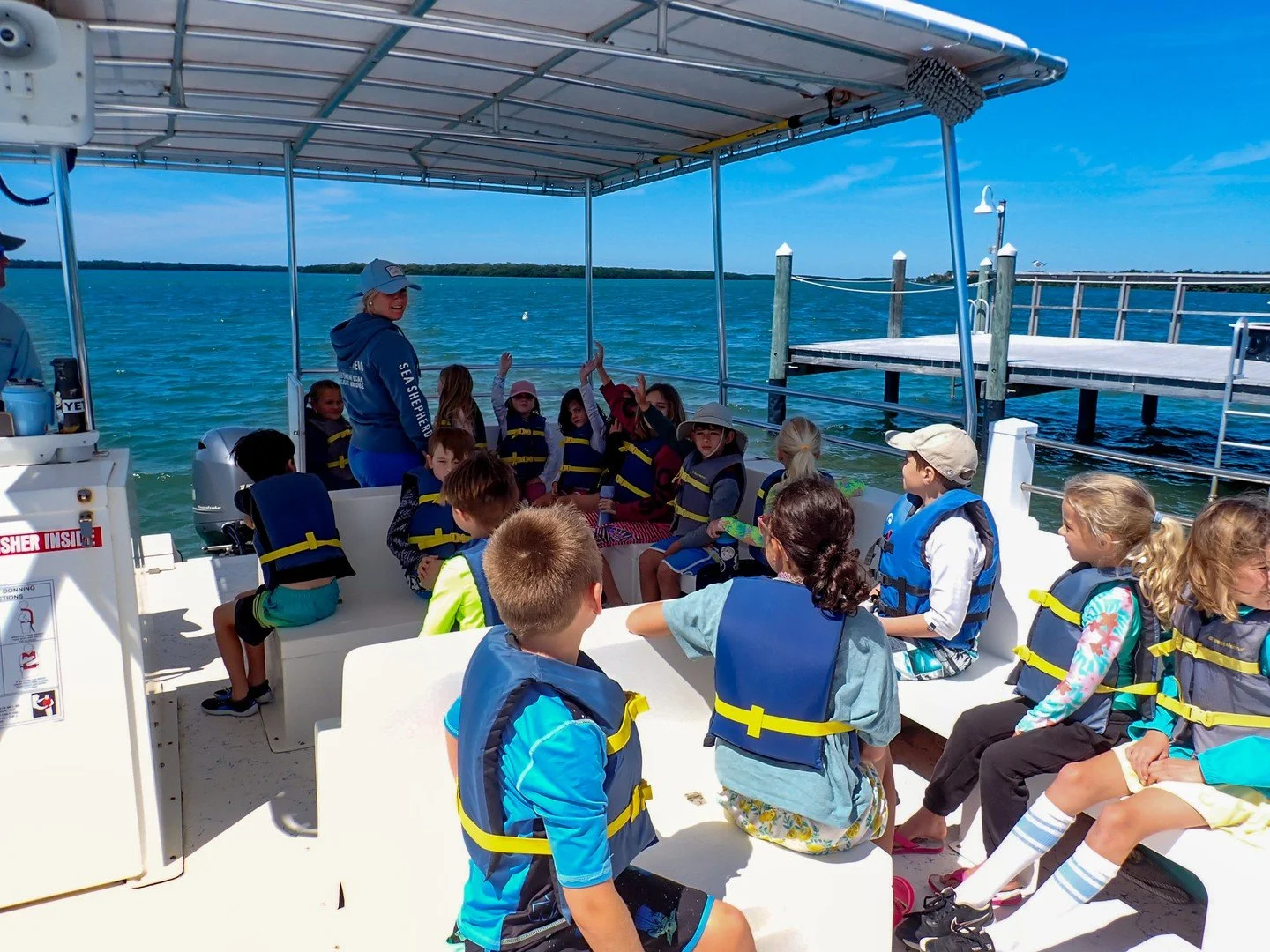 Did you know ❓

Tampa Bay Watch has special homeschool programming! Join us at the start of each month for hands-on, student-only sessions that bring science to life!

Designed for curious minds ages 6 and up, each class offers a chance to explore ma