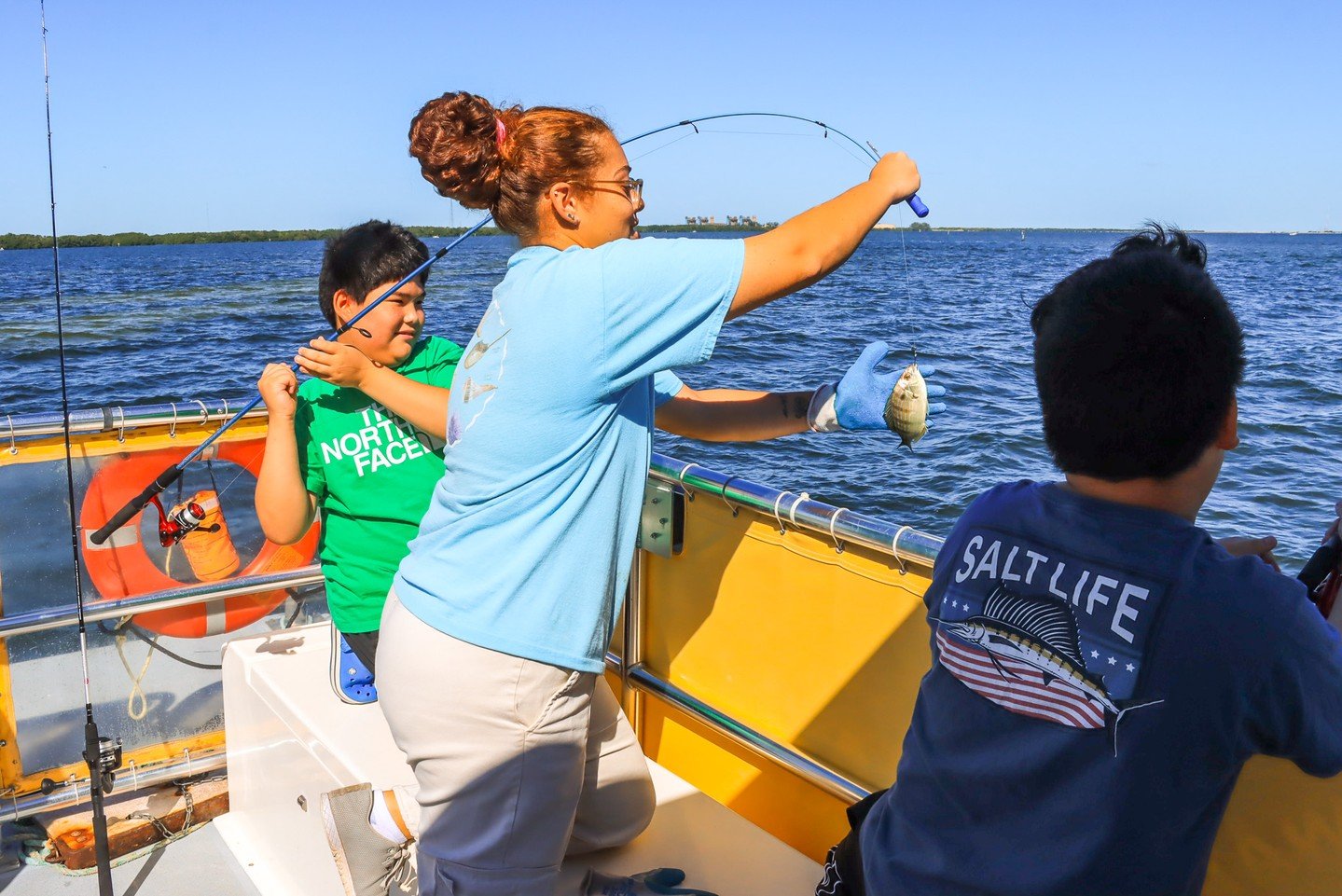 Curious about fishing in Tampa Bay and improving your responsible fishing knowledge, but not sure where to start? We got you! 🎣

Join us on May 16th for our Fishing Workshop based at our St. Pete Pier Discovery Center. This boat-based course covers 