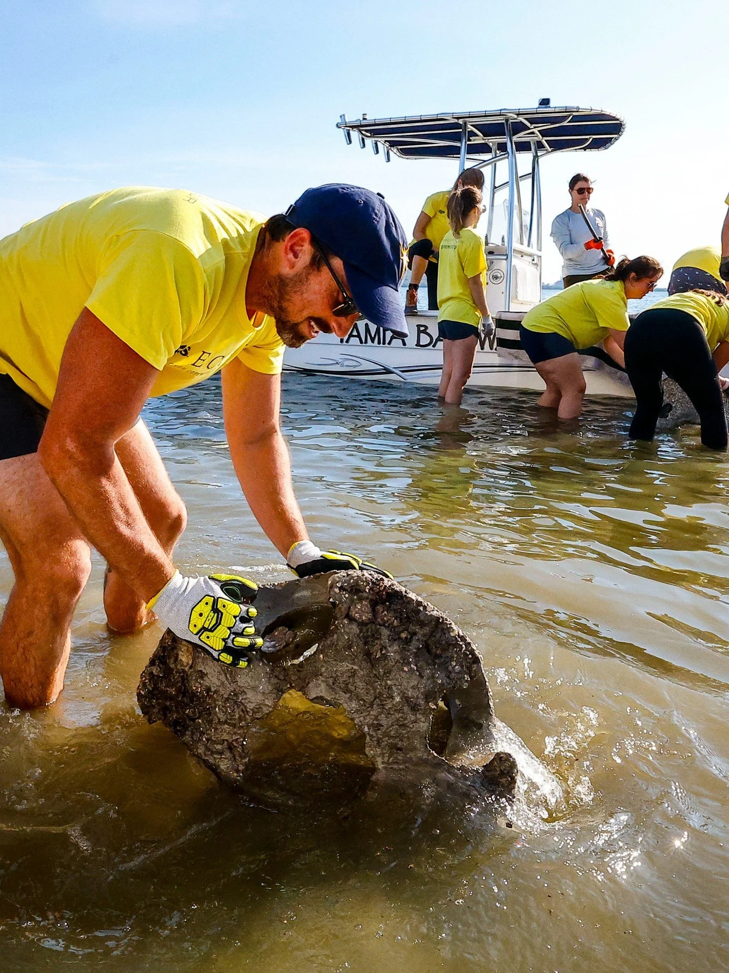 Help Protect a Tampa Bay Bird Island! 🐦

Ready to make a real impact for Tampa Bay? Join us as we install oyster reef balls along the shoreline of Coquina Key Bird Island to help protect critical nesting habitat for pelicans, cormorants, and wading 