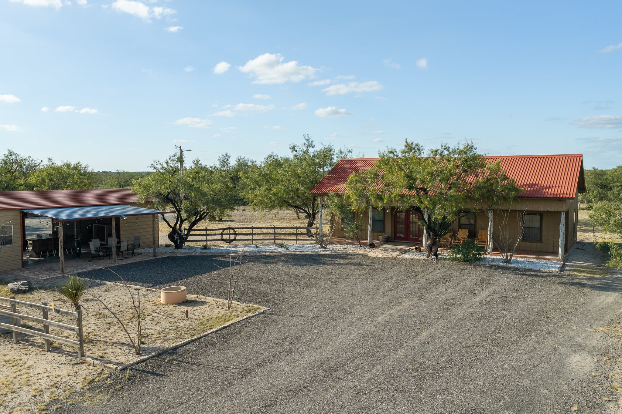 Blue_Rooster_Ranch-40.jpg