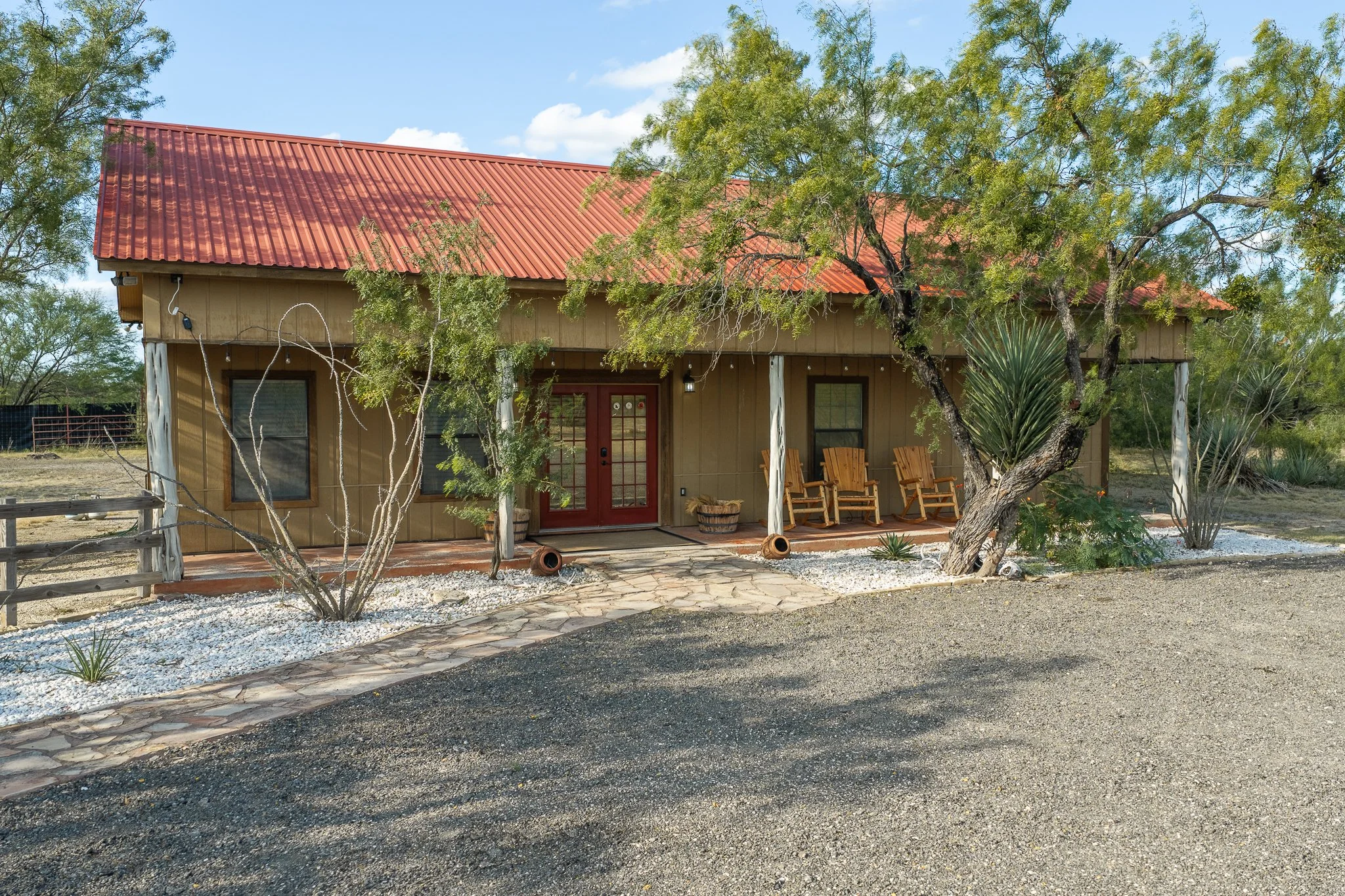 Blue_Rooster_Ranch-43.jpg