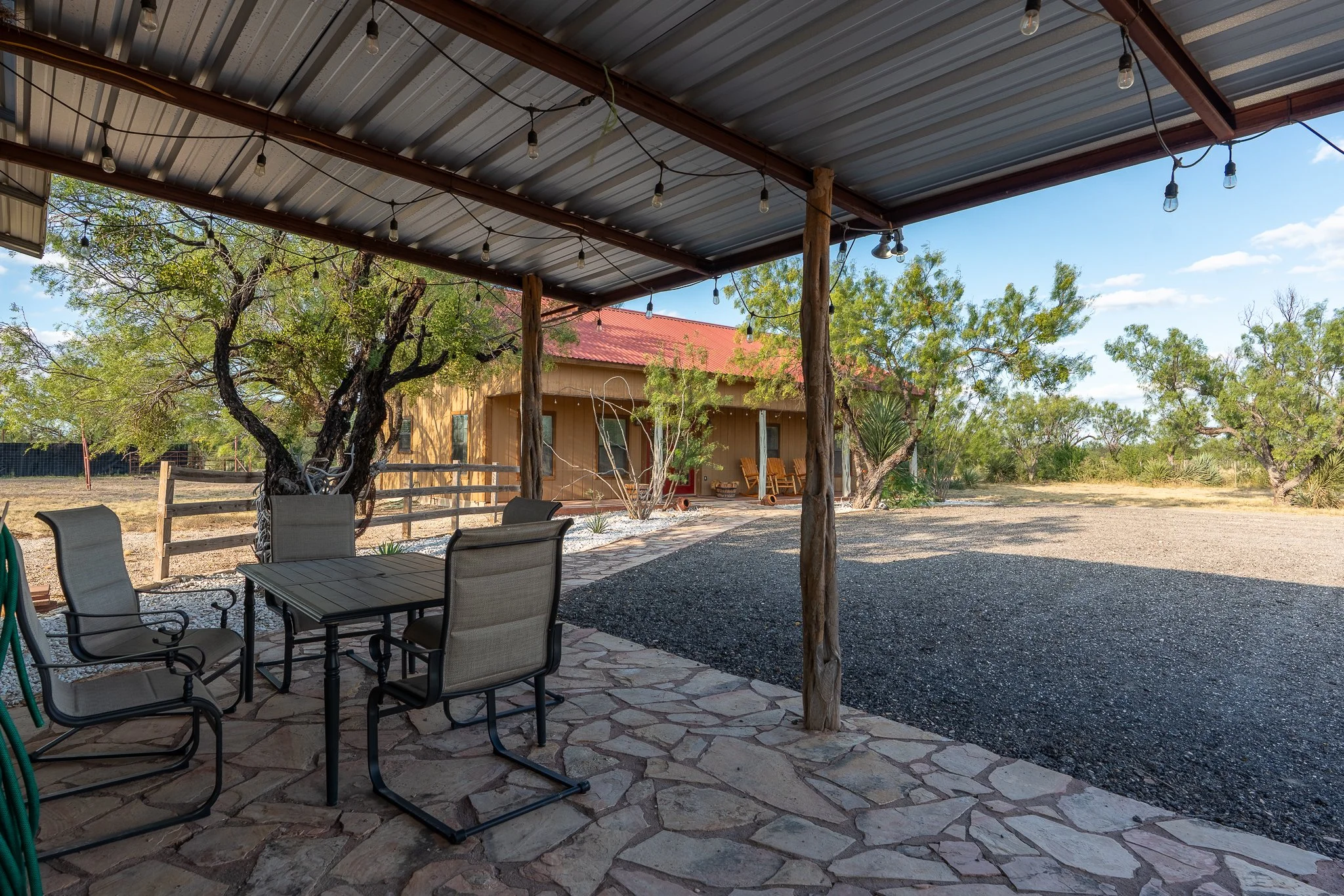 Blue_Rooster_Ranch-9.jpg