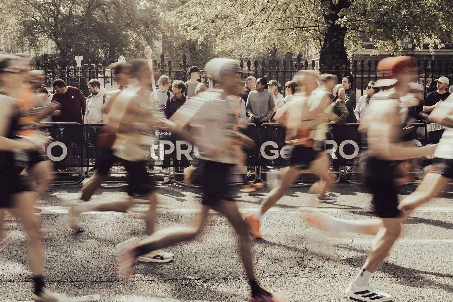 London Marathon 2025. Some moments of runners. 

#londonmarathon #photography #marathon #photo #london #sports #running