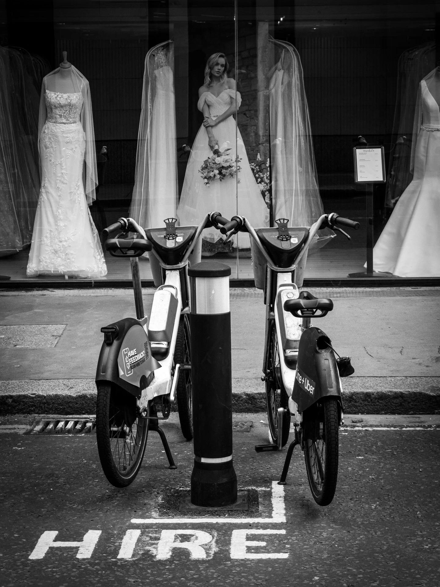 Collage of everyday items.

#photography #street #london #londoncity #photo #streetphotography #bride #bike #commute #documentaryphotography #england #britain #unitedkingdom #travel