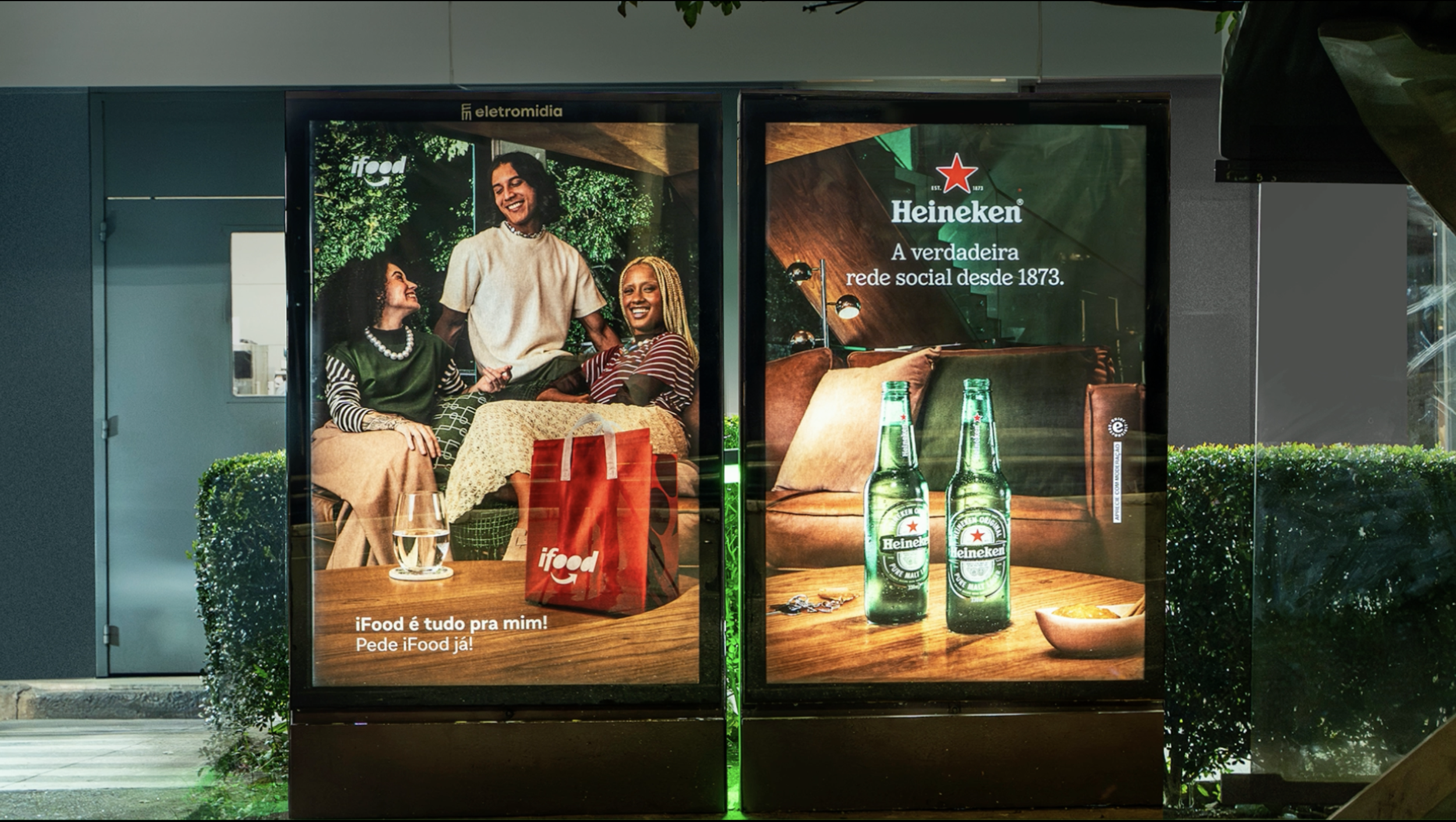 HEINEKEN → socializing billboards