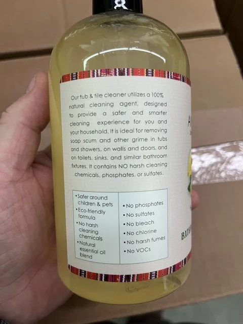 BATHROOM CLEANER  (Lemon), Angie's Special Touch 6 99838 40764 0 (2).jpg