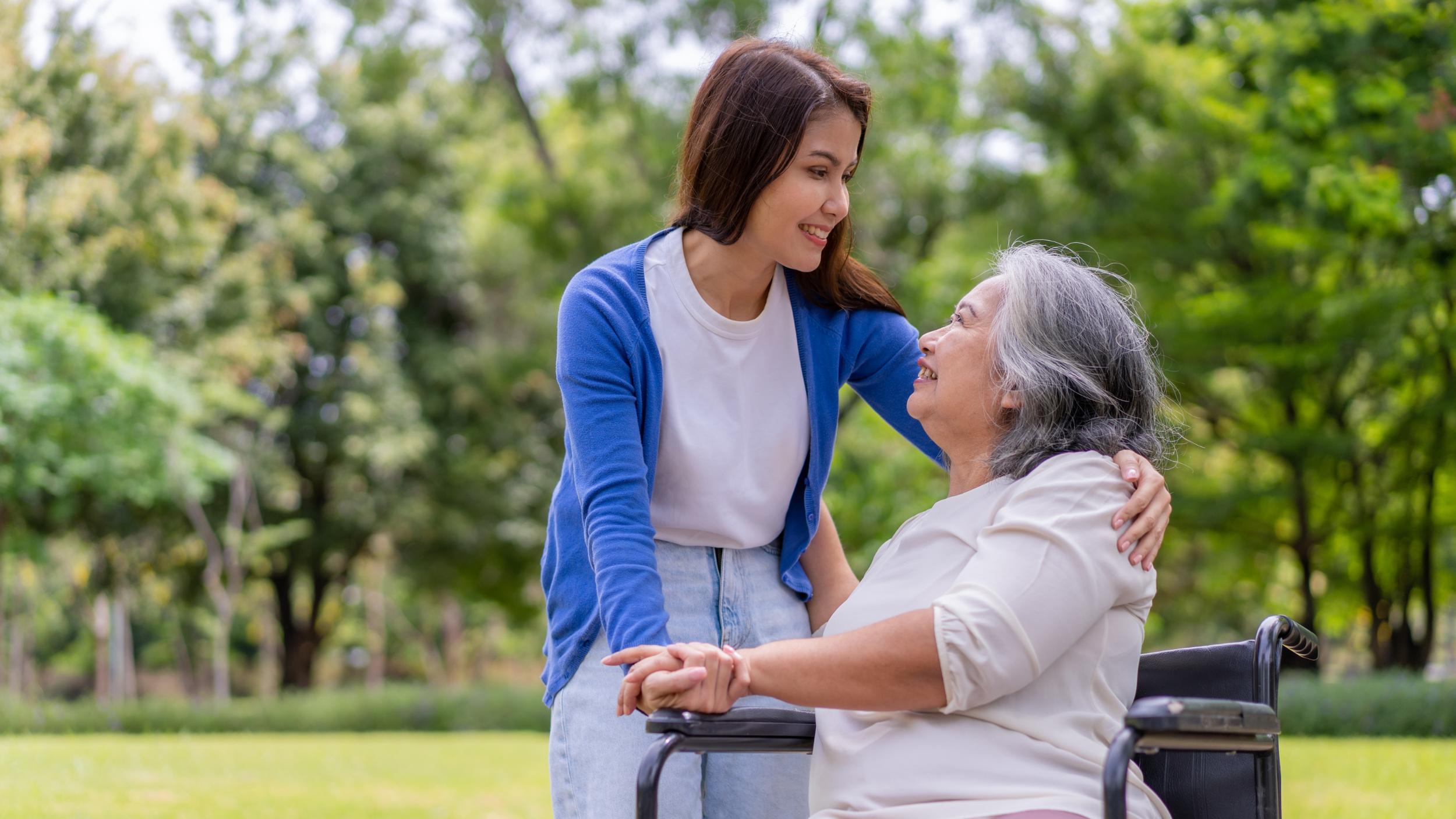 When Is It Time to Hire a Companion Caregiver for an Aging Parent? Signs Your Family May Need Extra Support