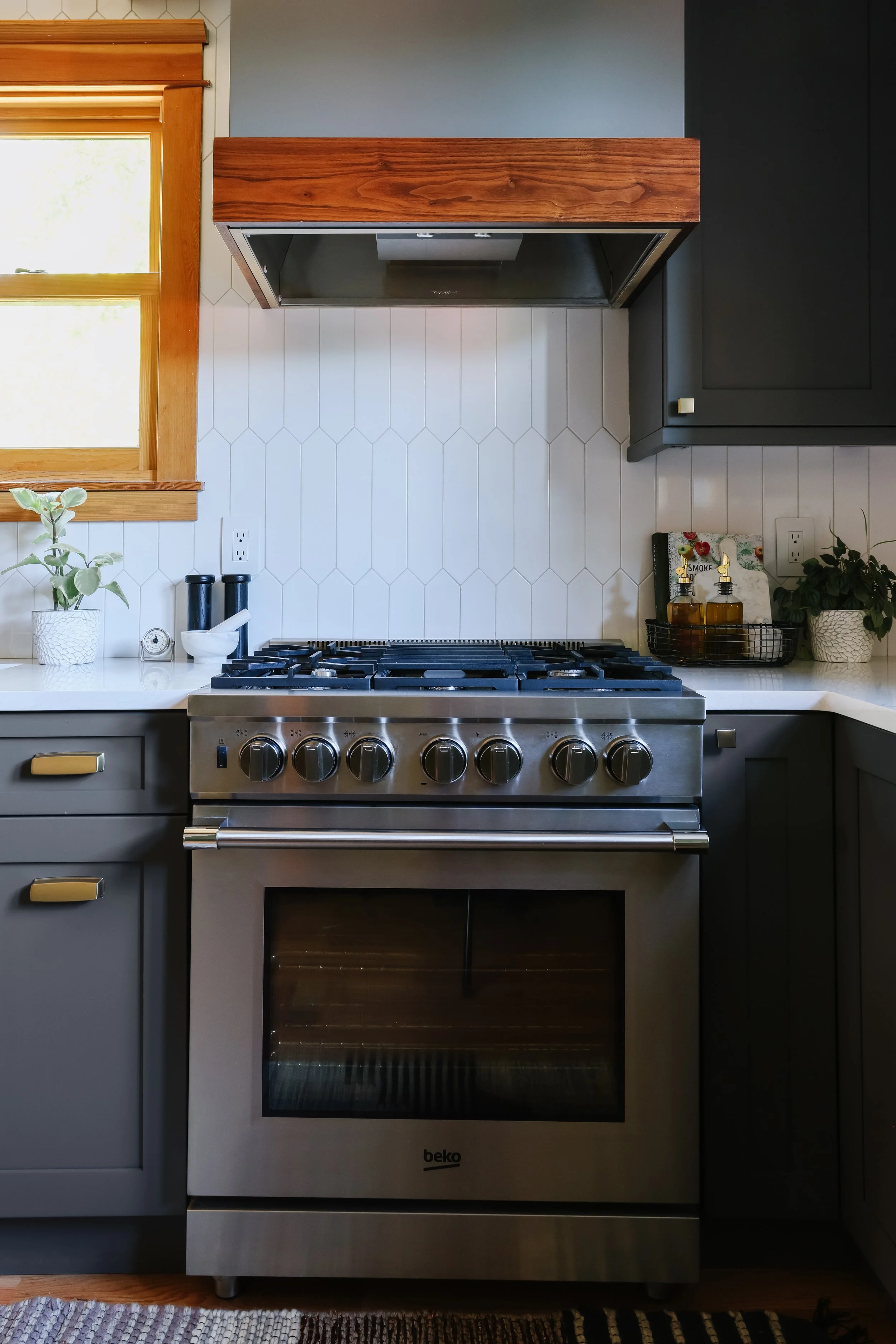 Mason-Design-Studio-Kitchen-Interiors-Architectural-Taylor-Roberts-Photography-Seattle-WA-16.jpg