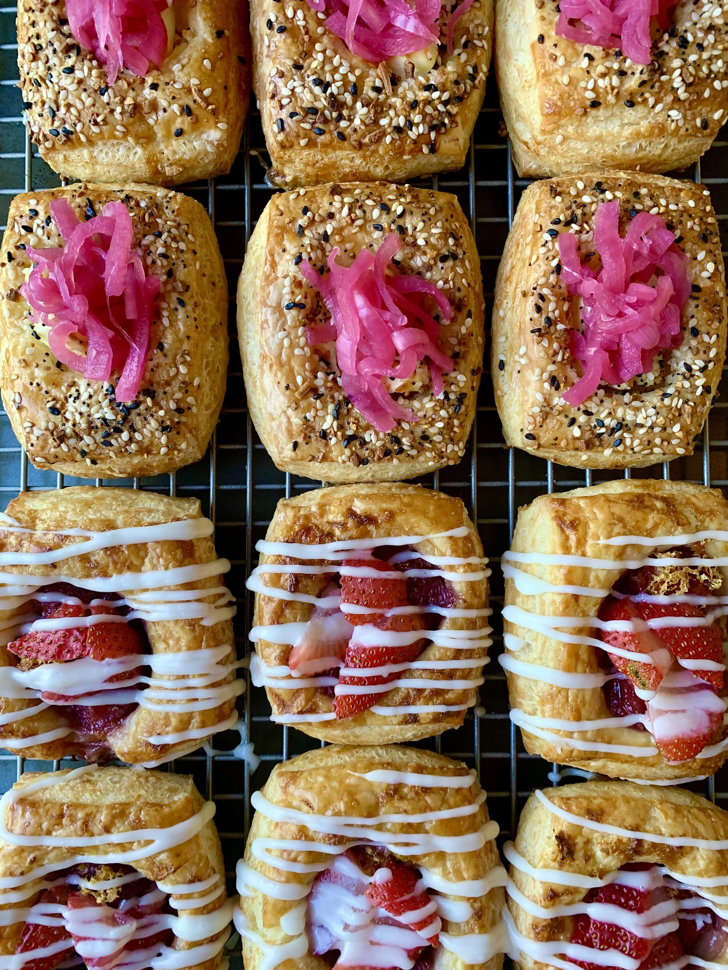 Assorted Pastry Box (12)