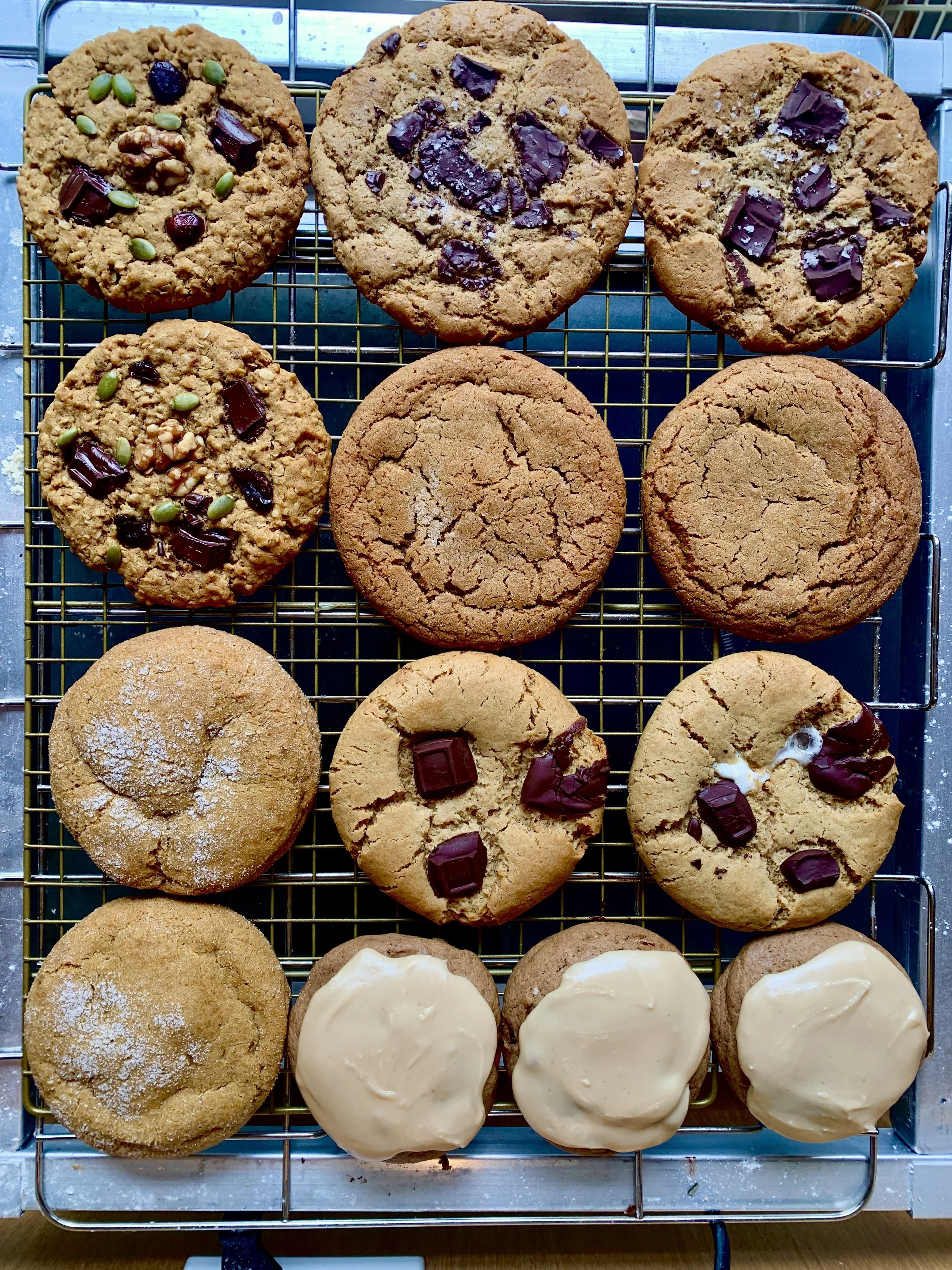 Assorted Cookie Box (12)