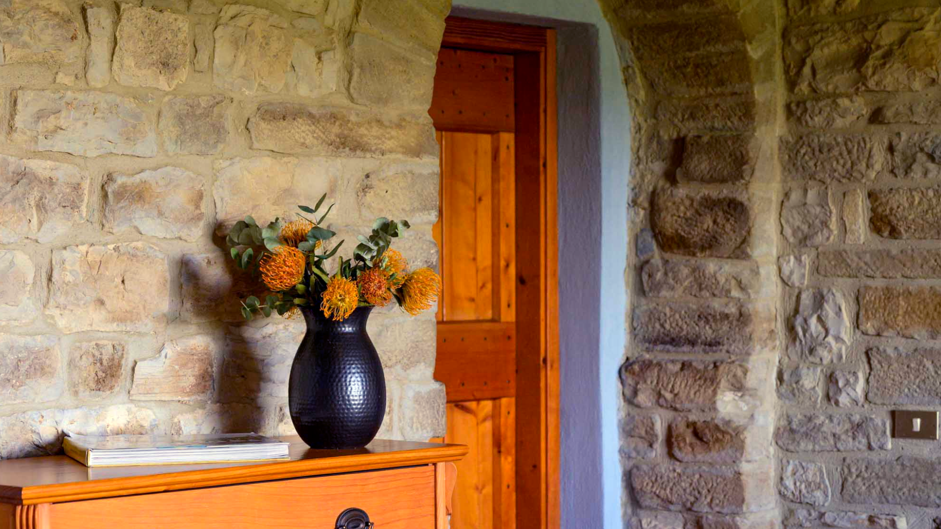 flower vase.PNG