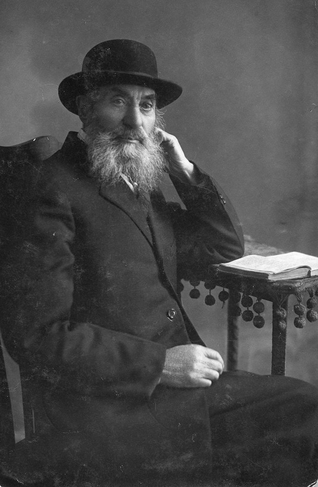 Edel Edelson, my maternal great-grandfather. He came from Poshvetin in Lithuania aka Panevėžys.