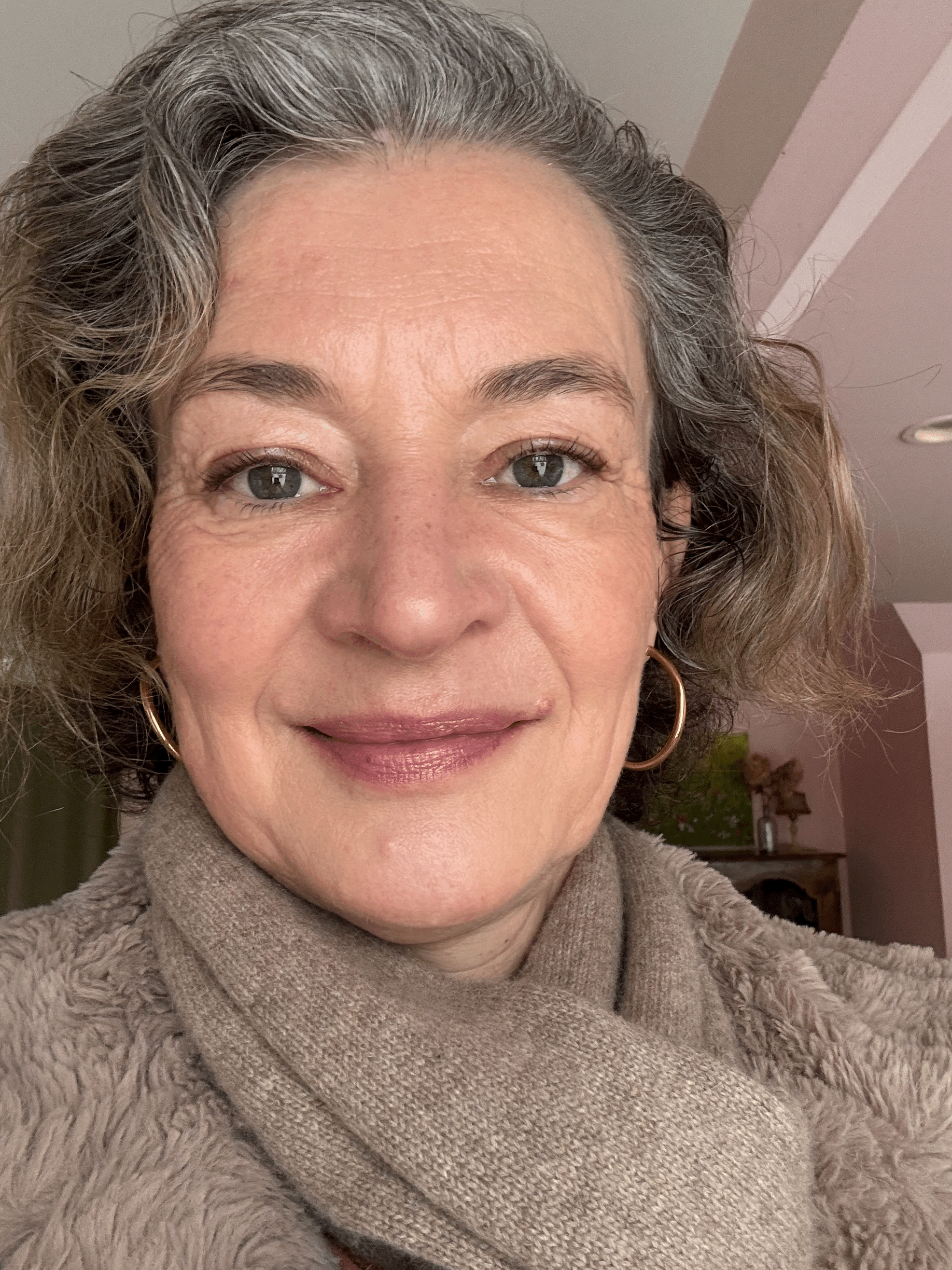 How Embodying Feminine Energy Changes Everything - And What That Has To Do With The Love And Ease You Want