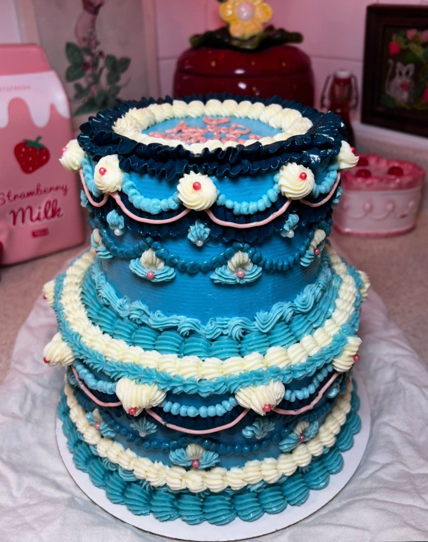 Blue Tiered Cake Side.png