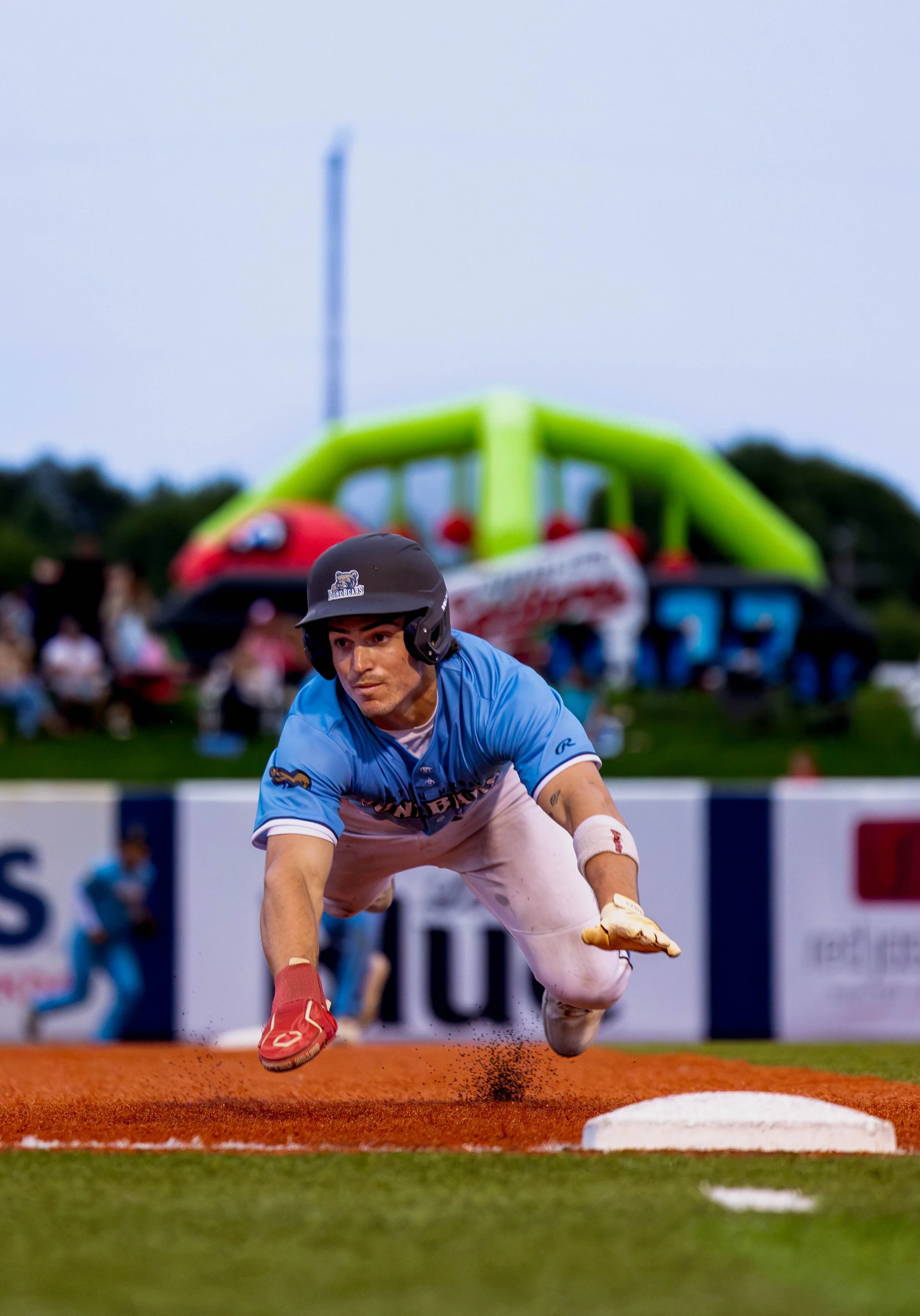 martinez sean sliding to 3rd.jpg