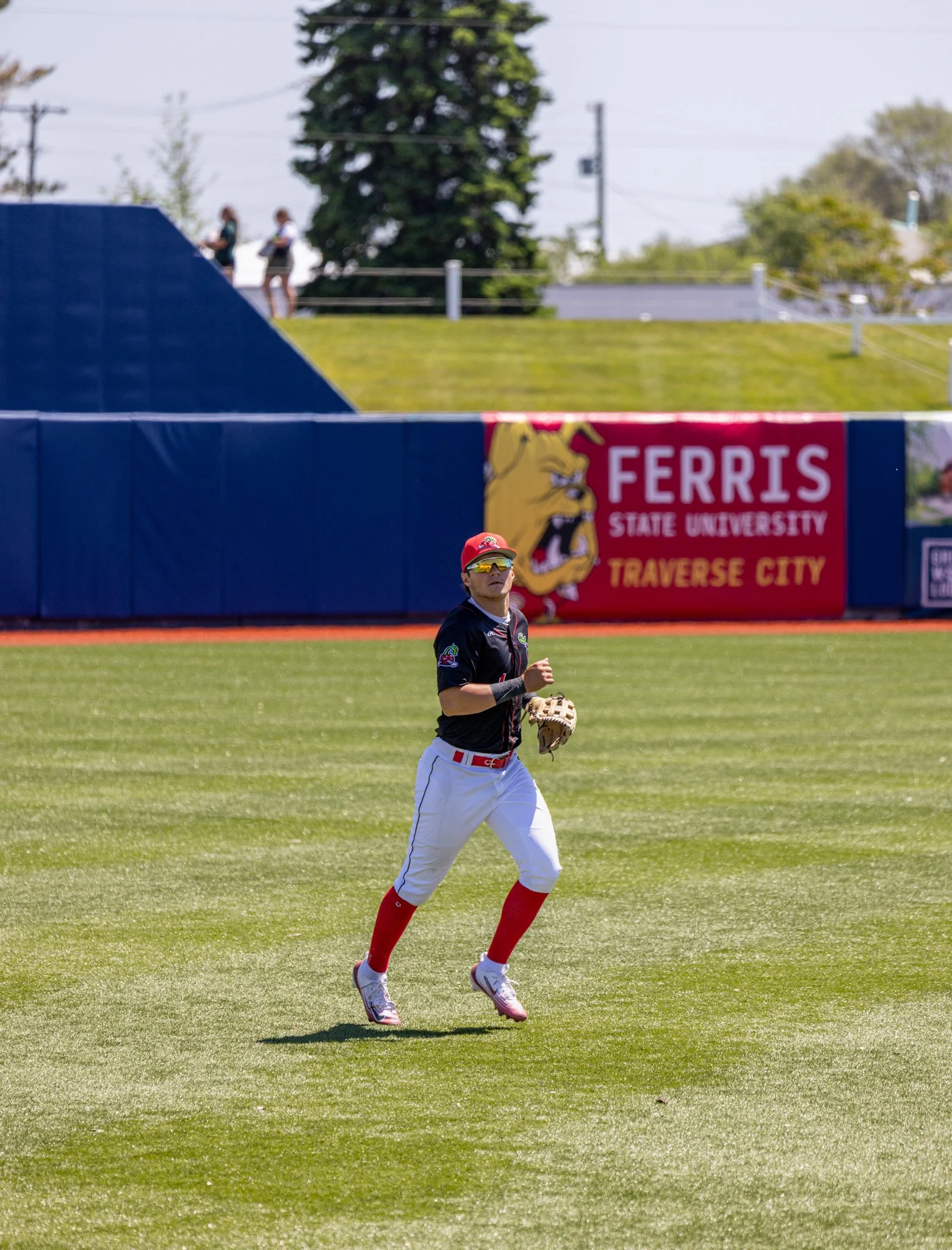 gerrick_noah_outfield.jpg