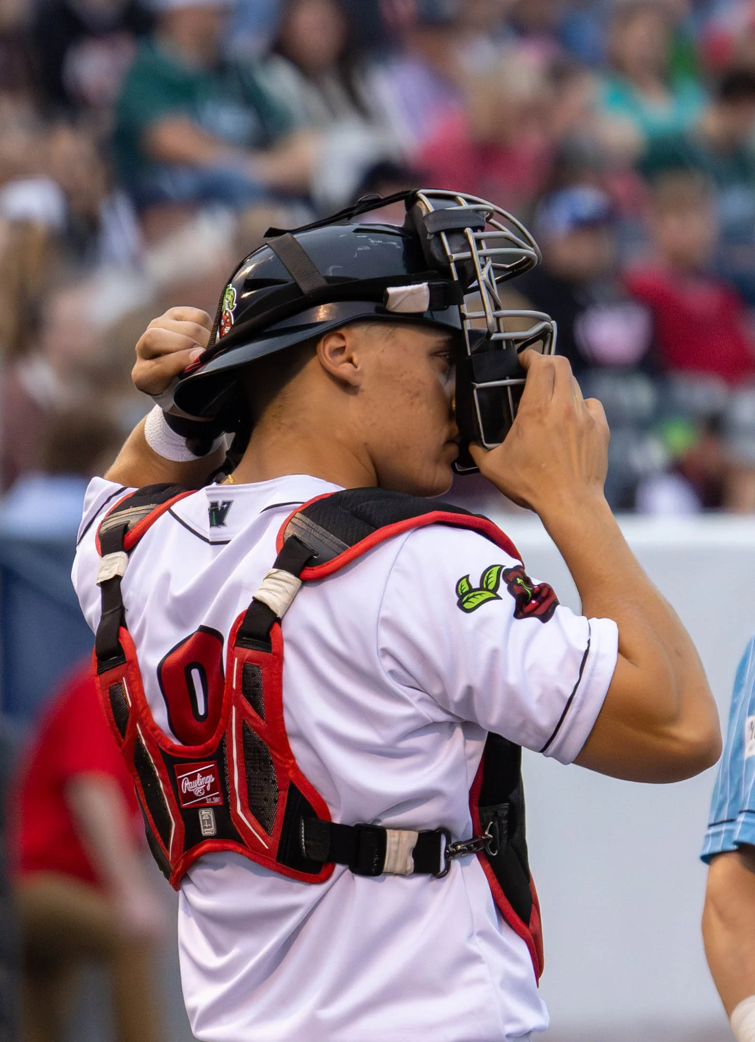 smith jt catching close.jpg