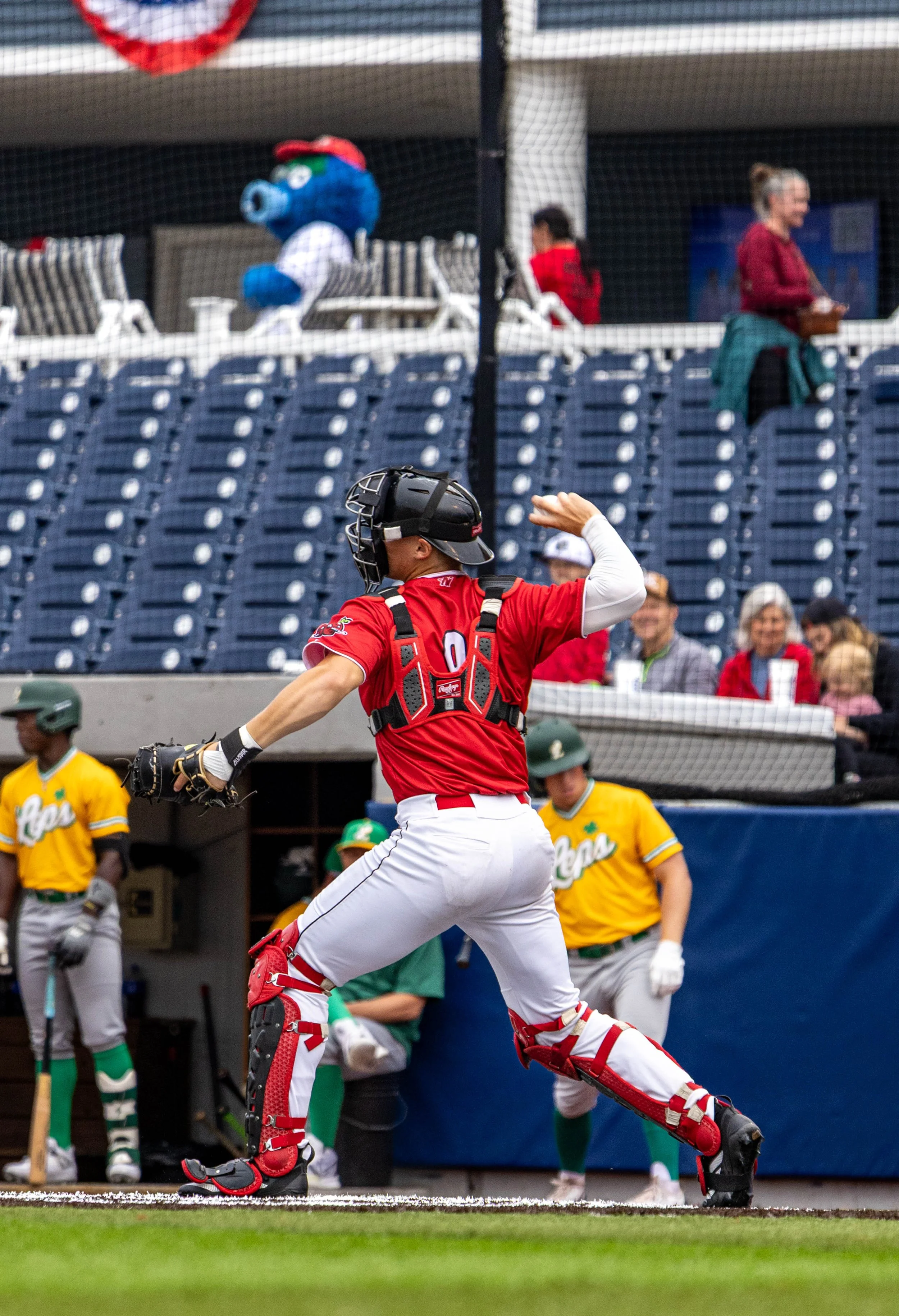 smith jt catching.jpg