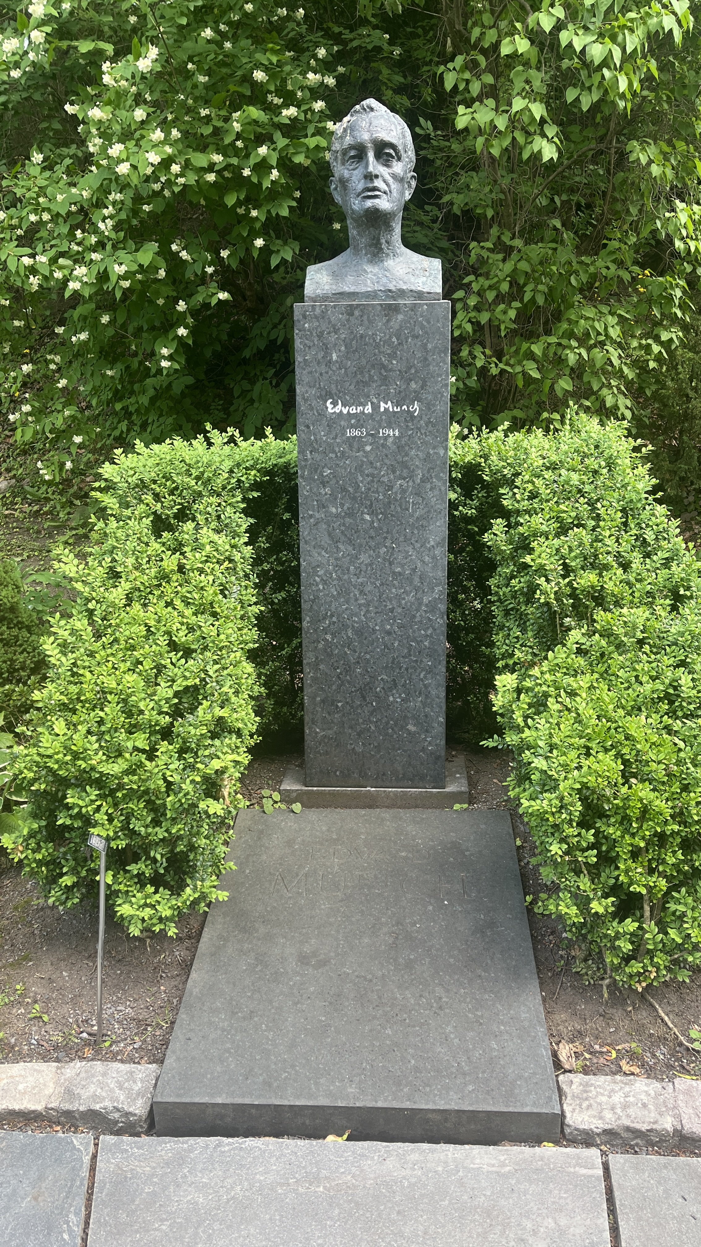 A cemetery was right across the street from our lunch spot so we paid our respects to Edvard Munch.