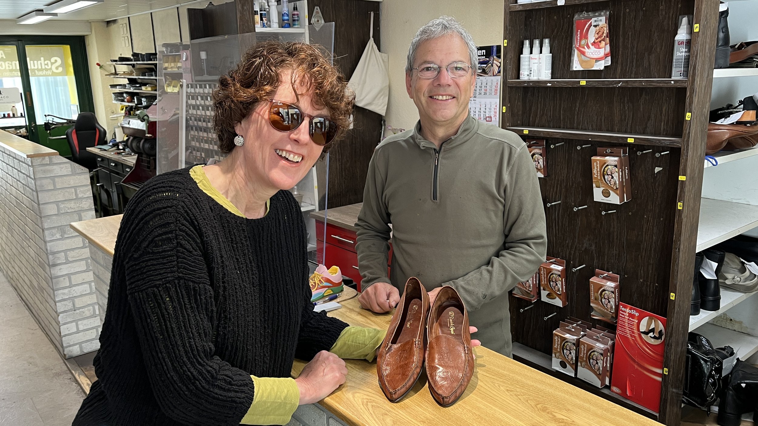 Major shoe crisis averted when Annmarie’s delaminating shoes were repaired and new heels affixed by a friendly cobbler who knew no English but was open on Saturdays.