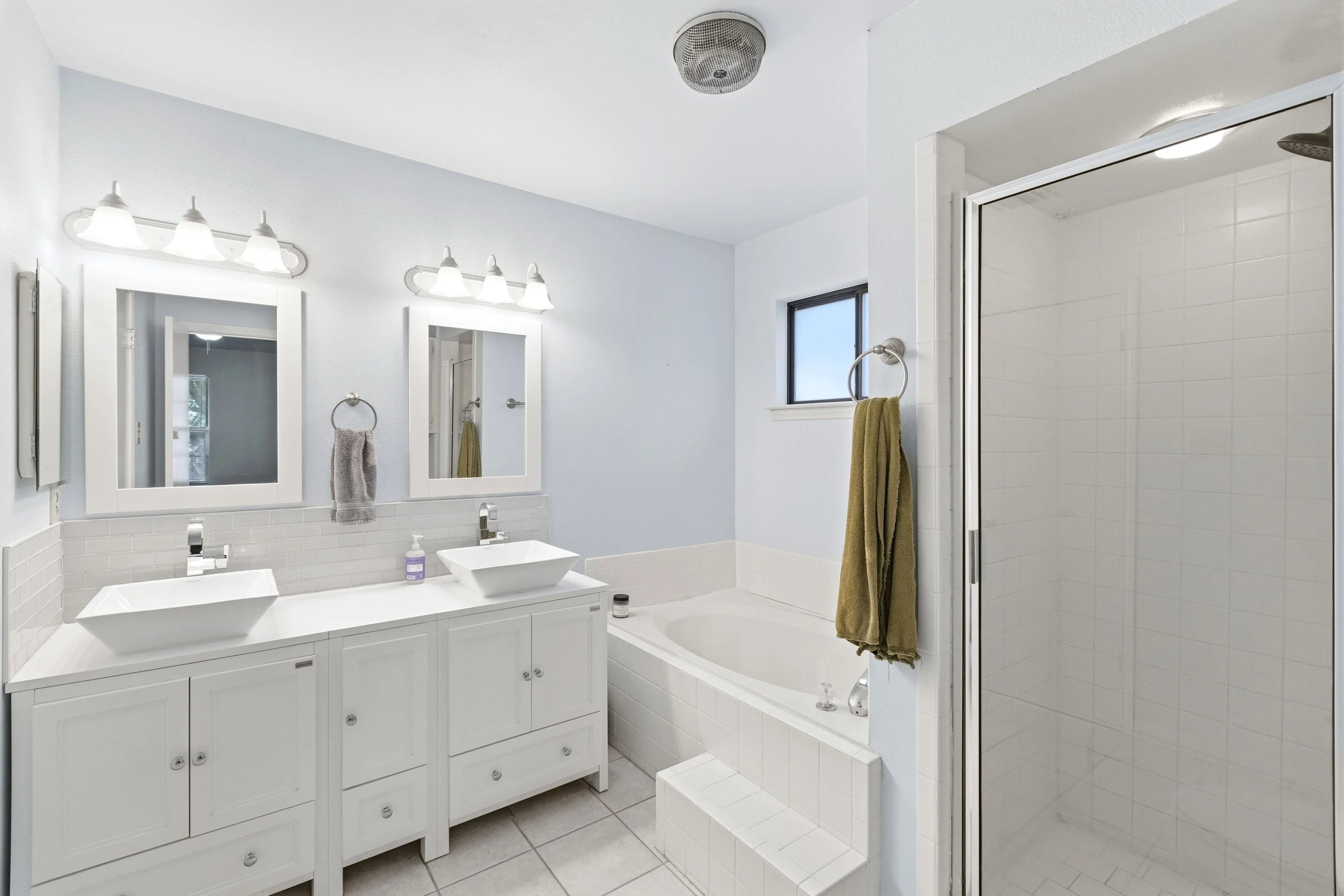Home-4710.jpg