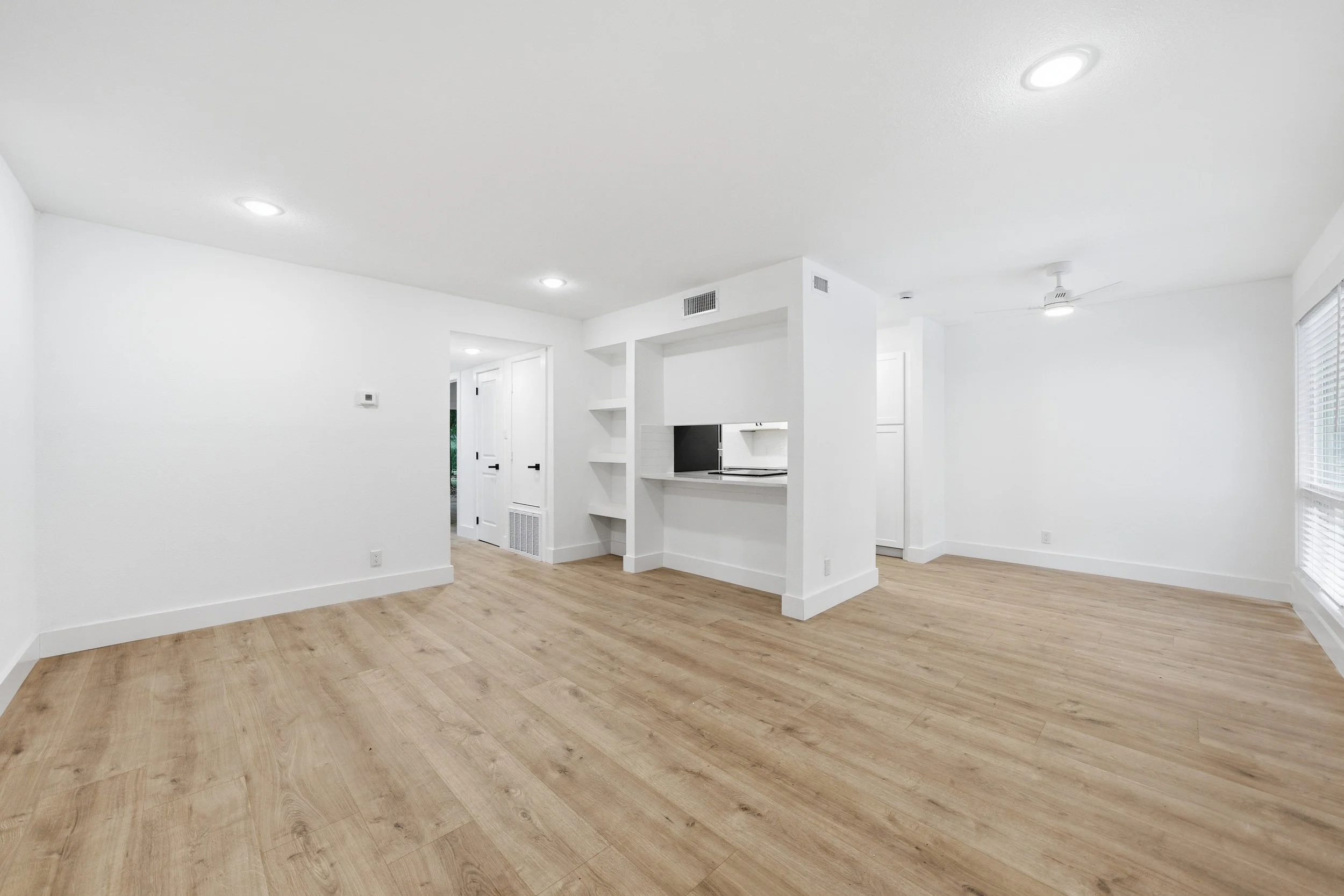 Home-500002.jpg