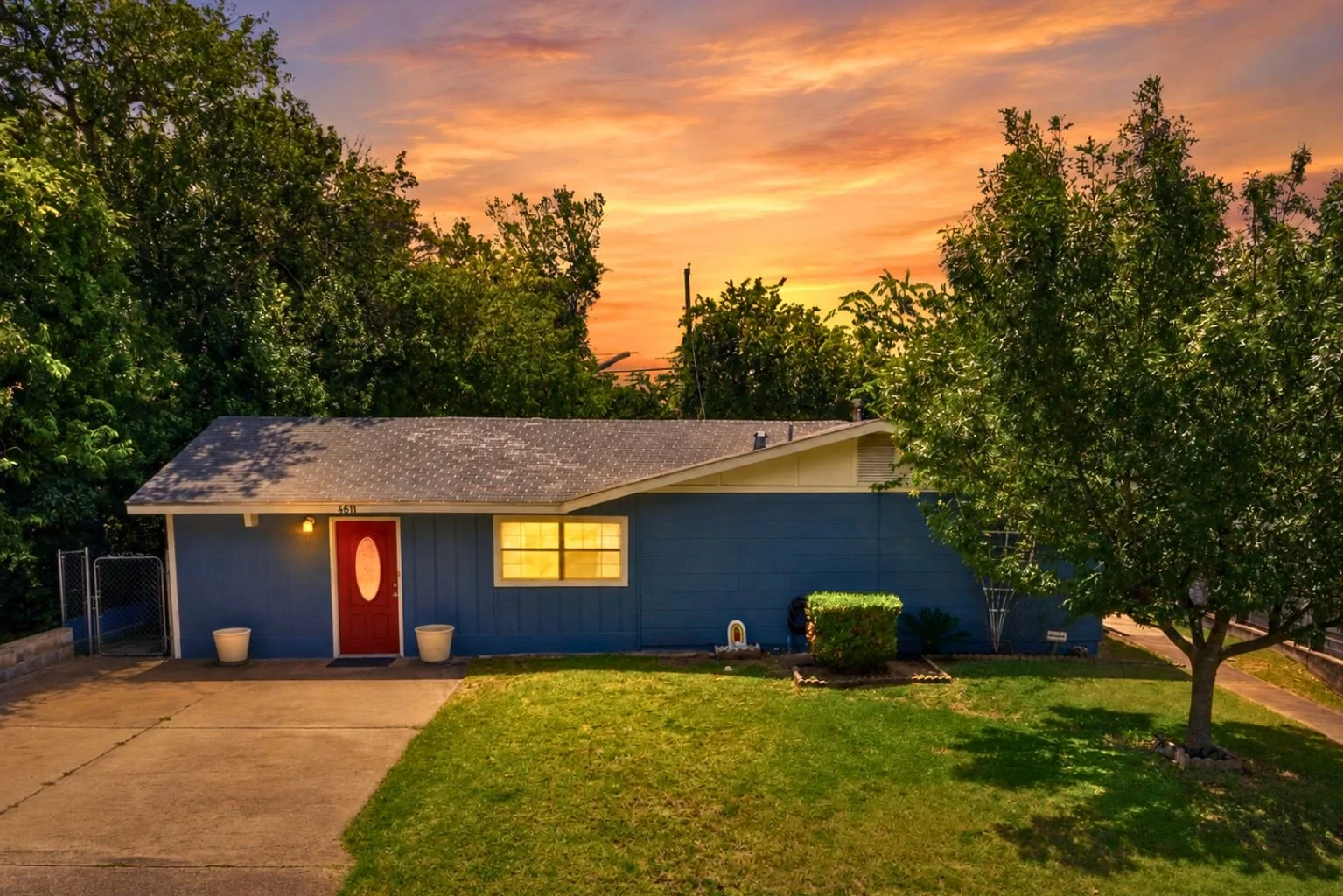4611 S 2nd Street.jpg