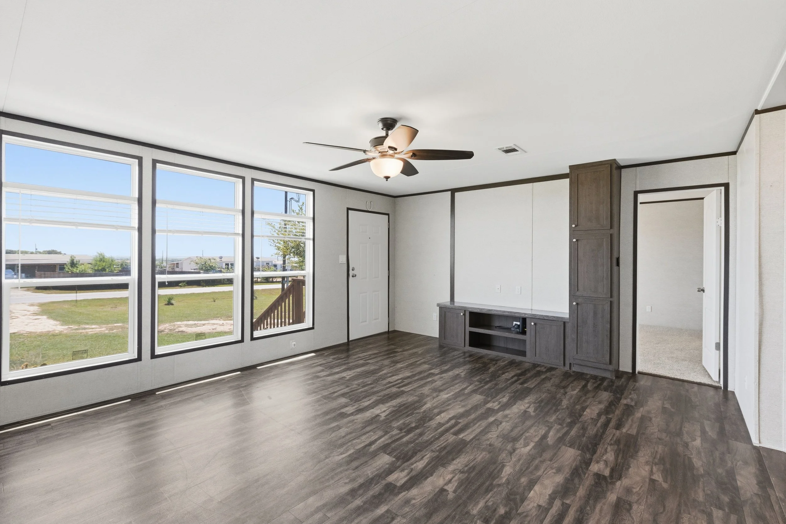 Home-0114.jpg