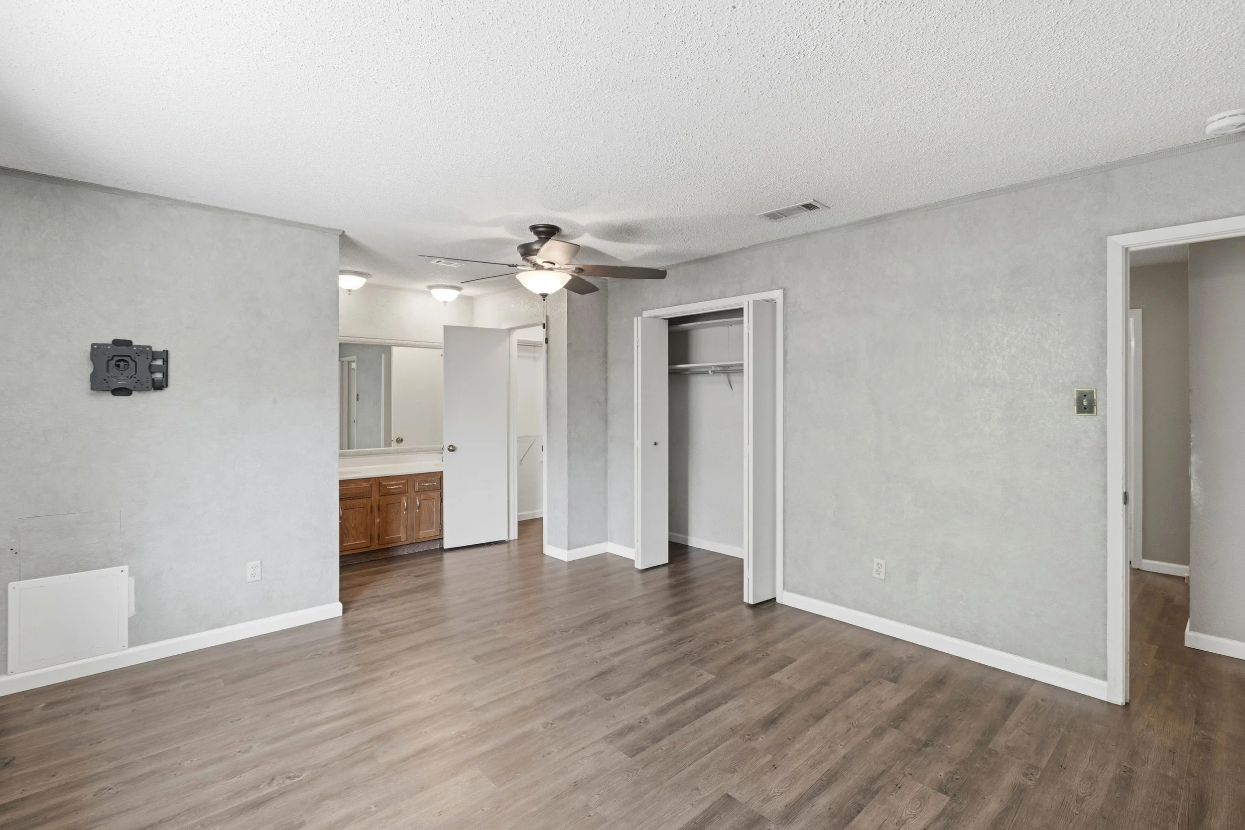 Home-8858.jpg