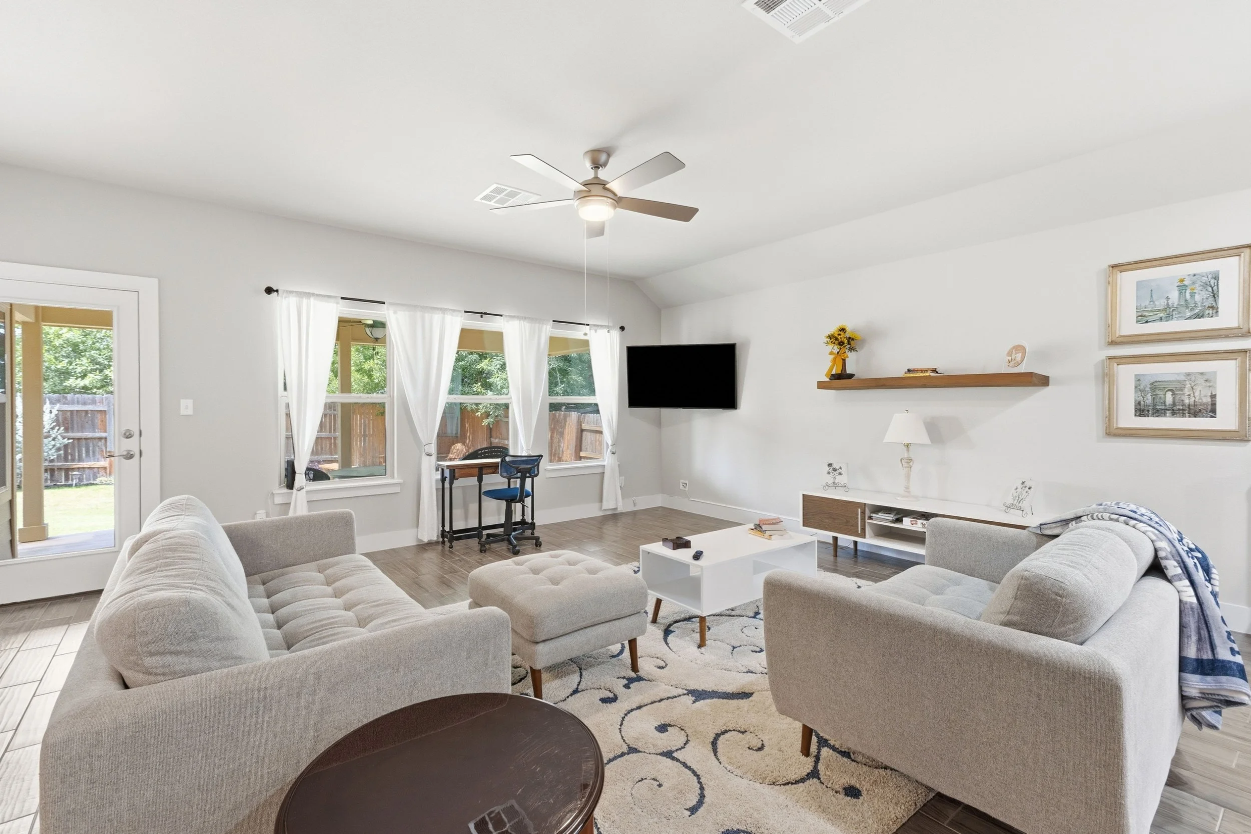 Home-3257.jpg