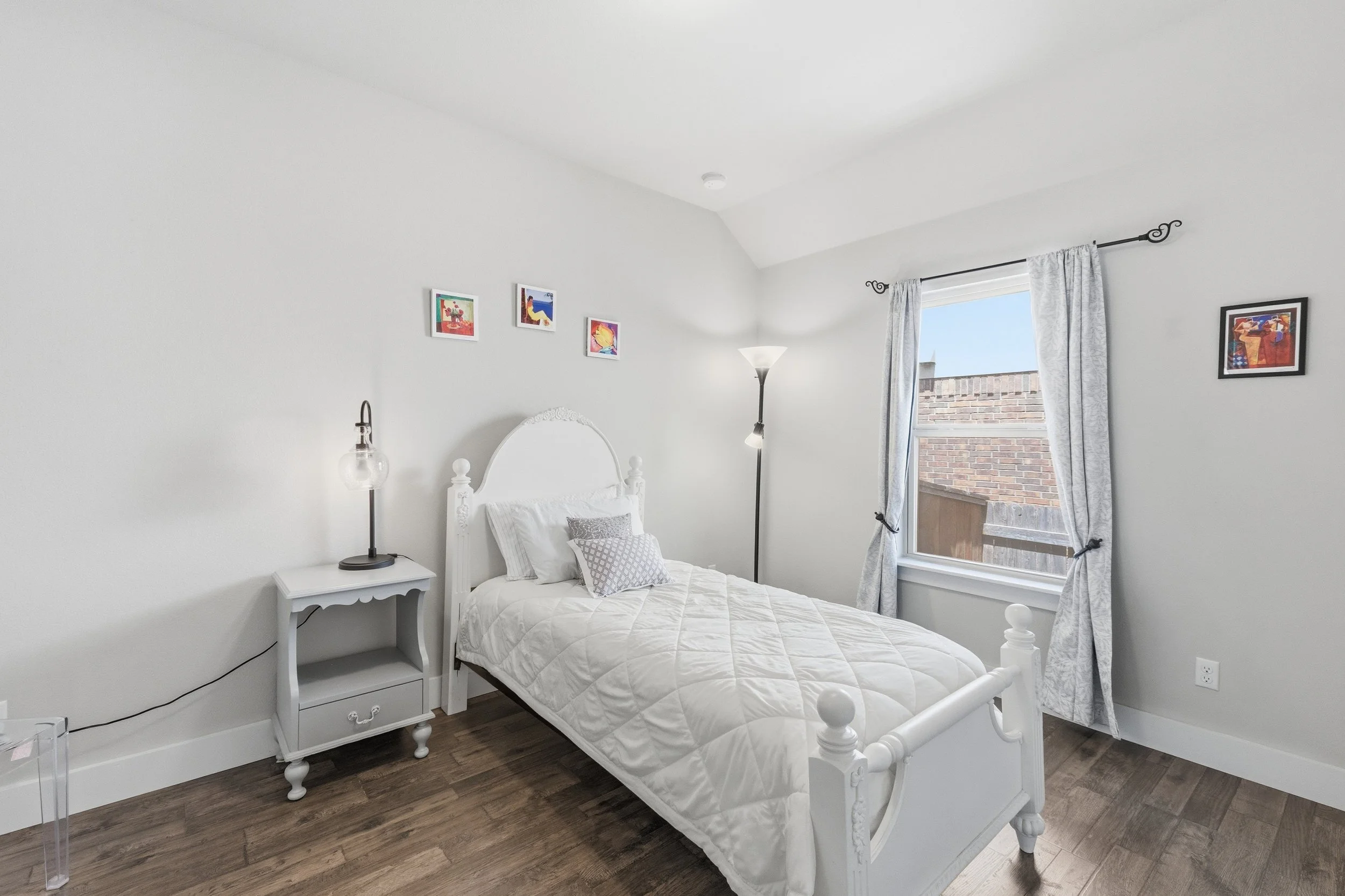 Home-3212.jpg