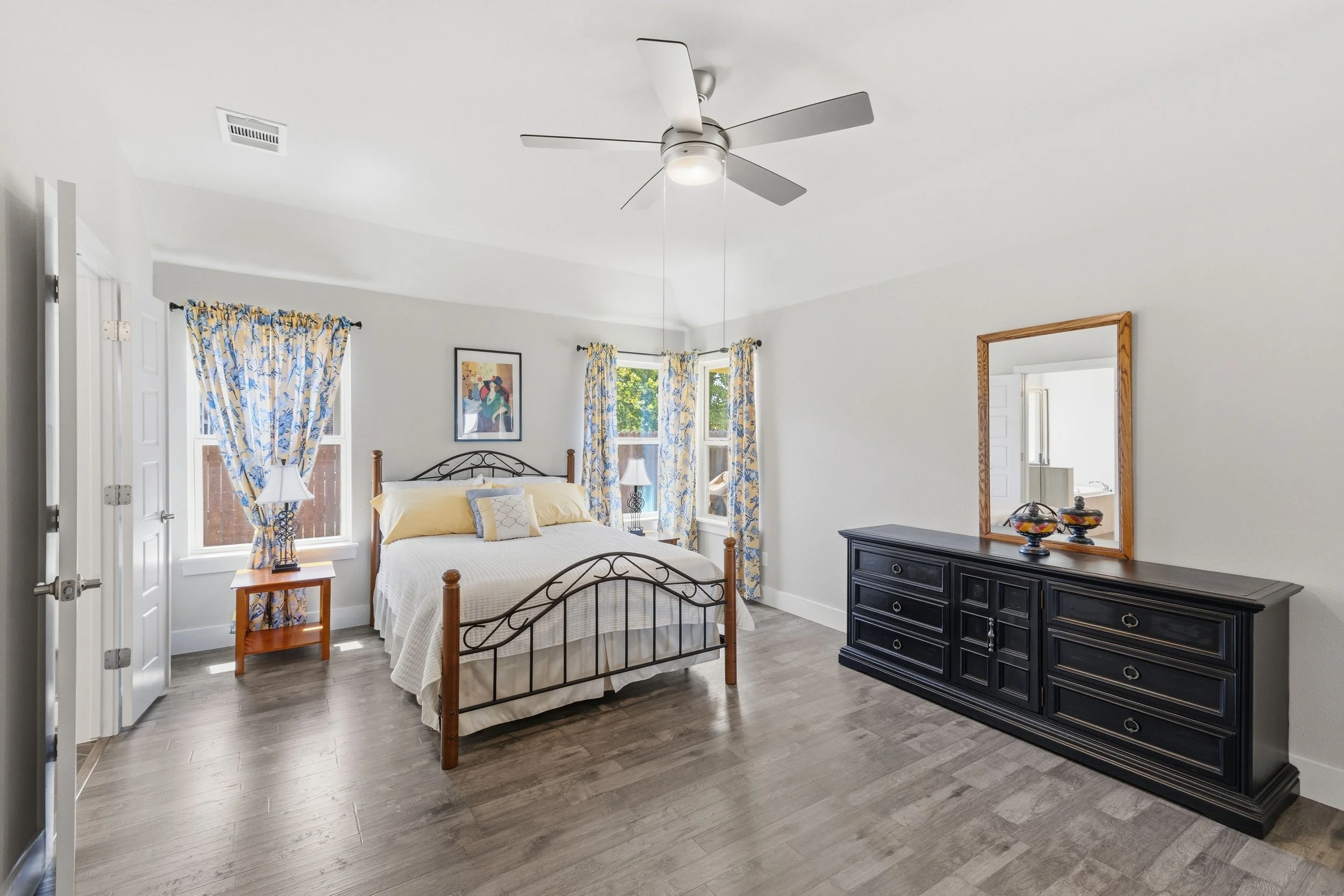 Home-3367.jpg