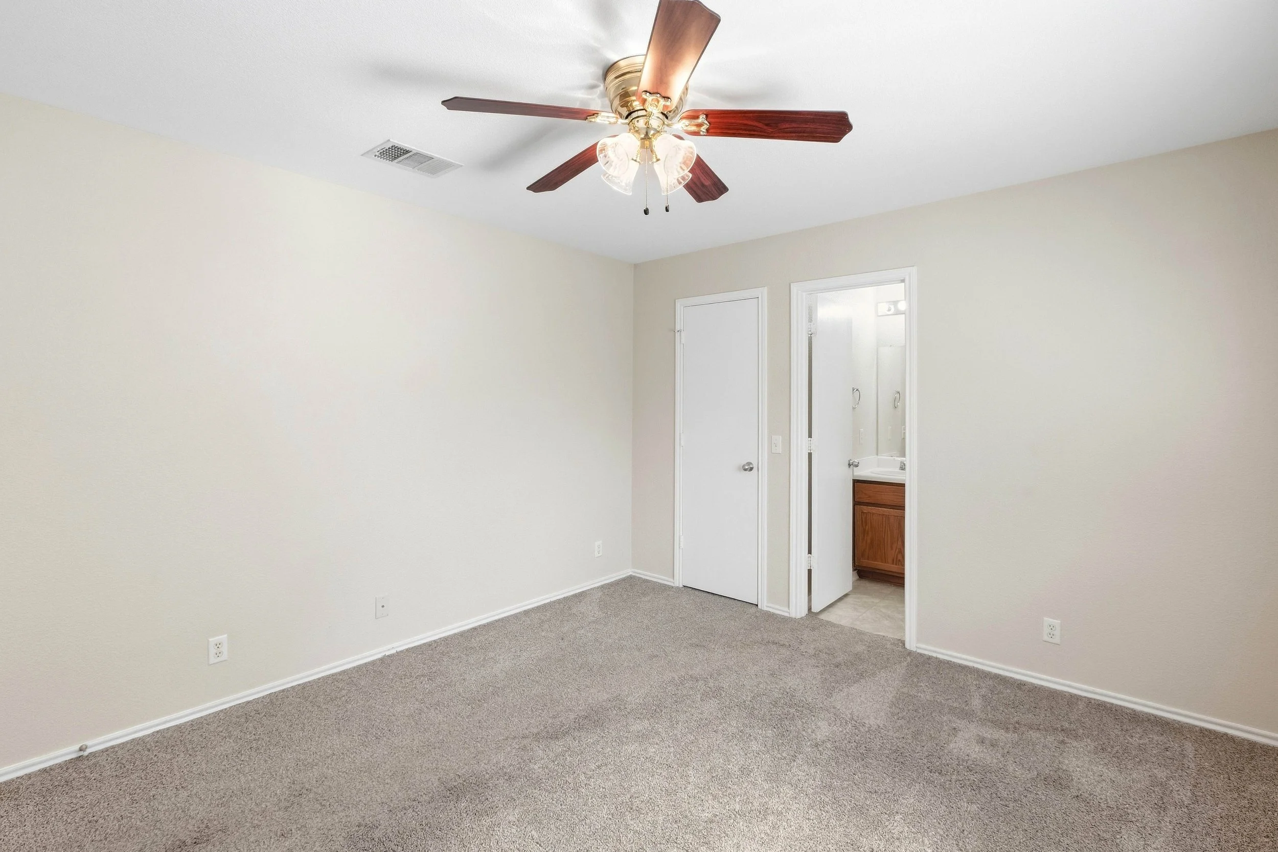 Home-1021.jpg