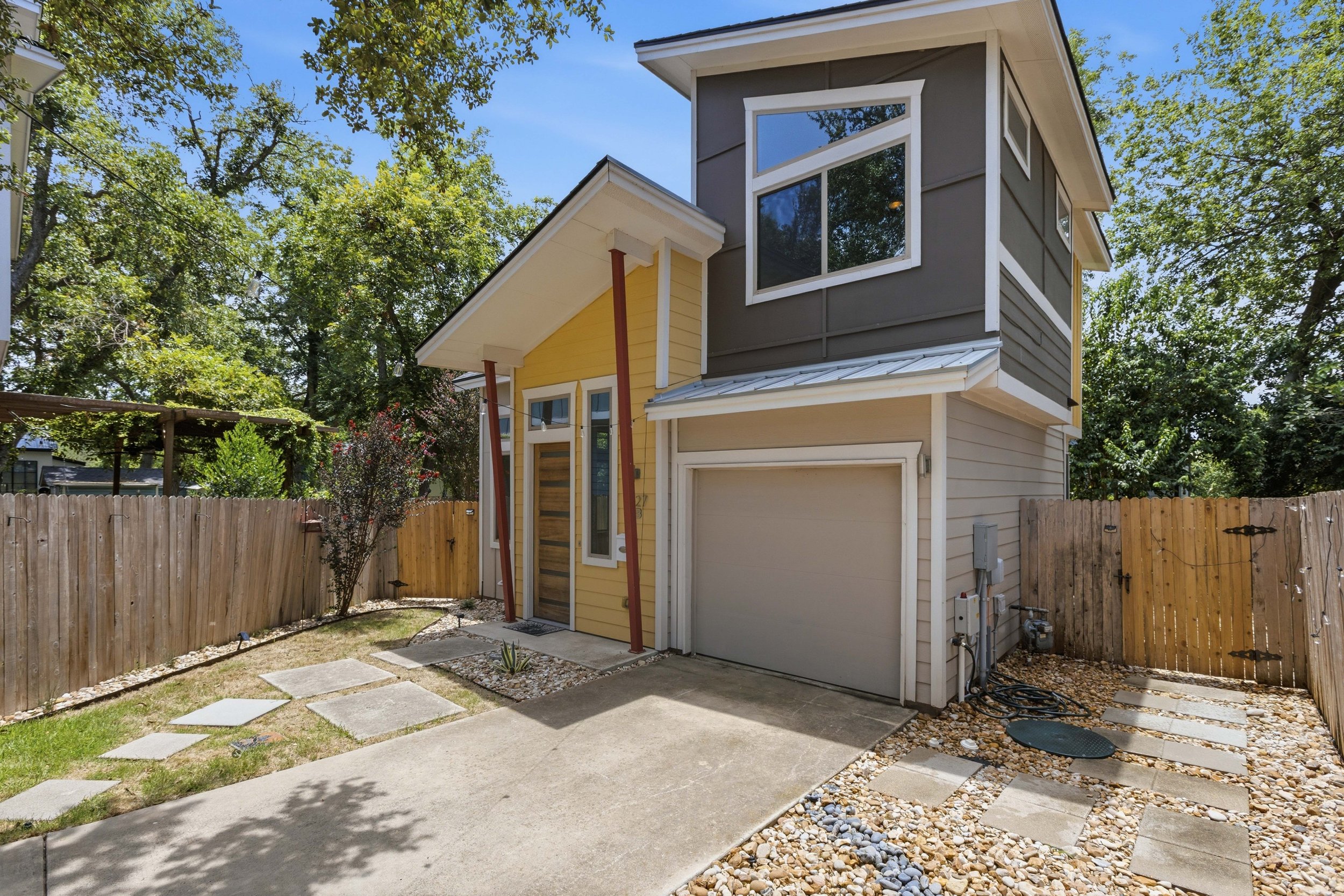 Home-3208.jpg