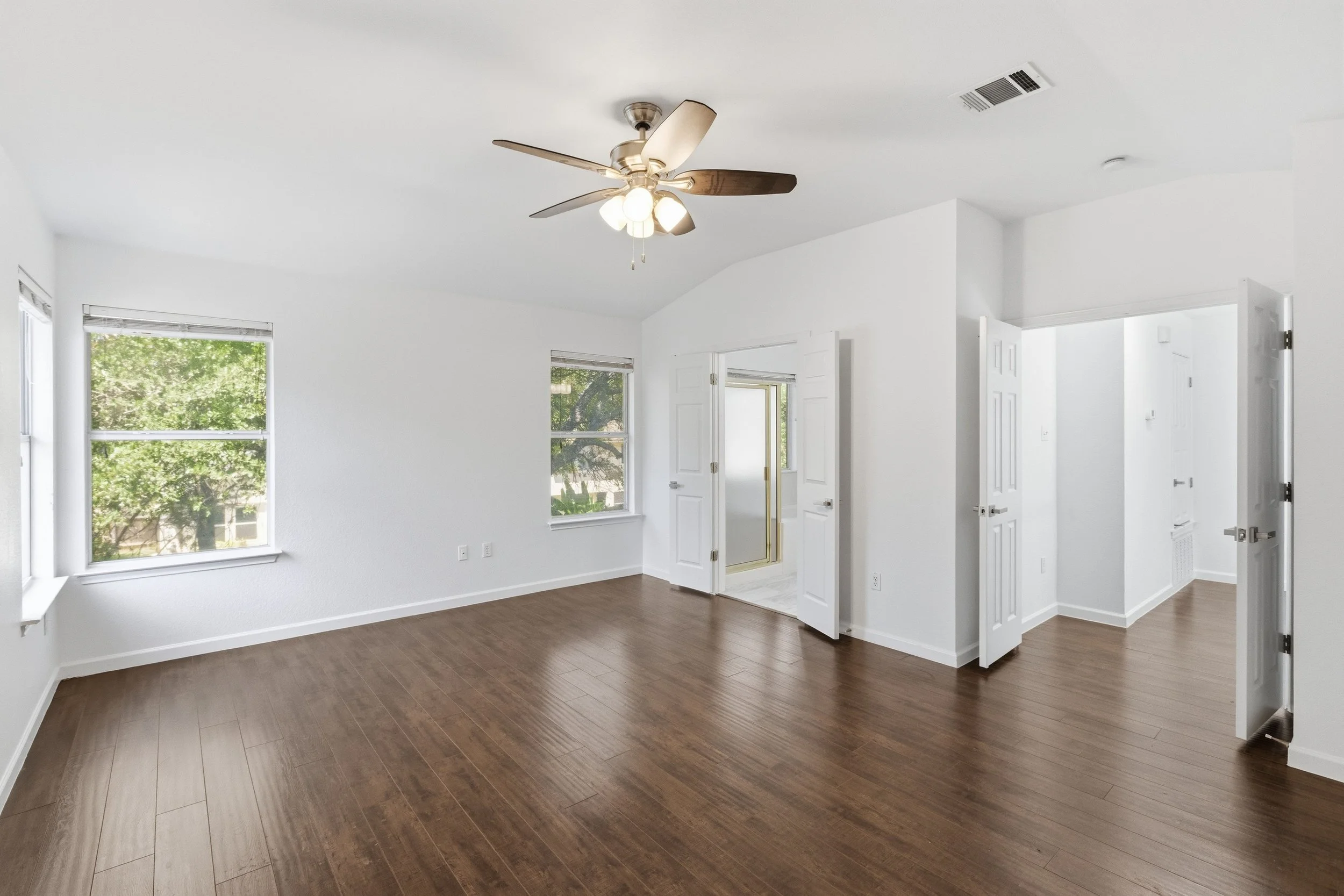 Home-8056.jpg