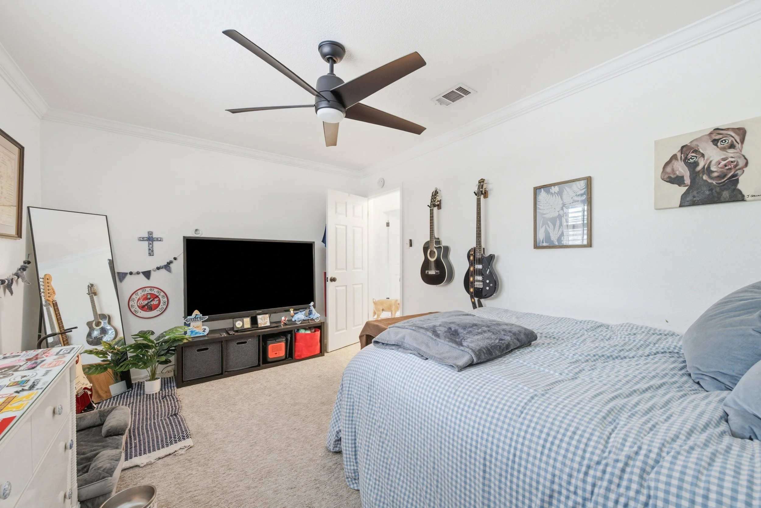 Home-500623.jpg