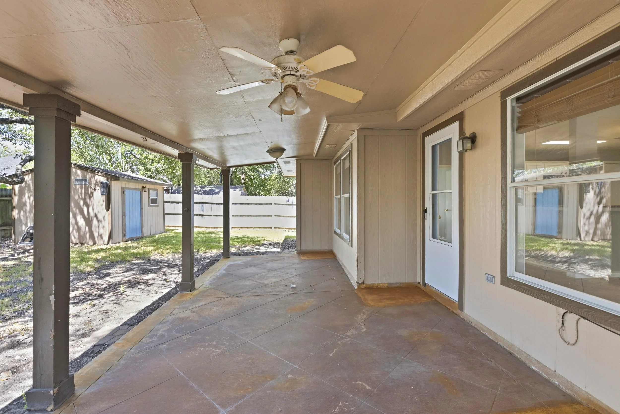 home-6733.jpg