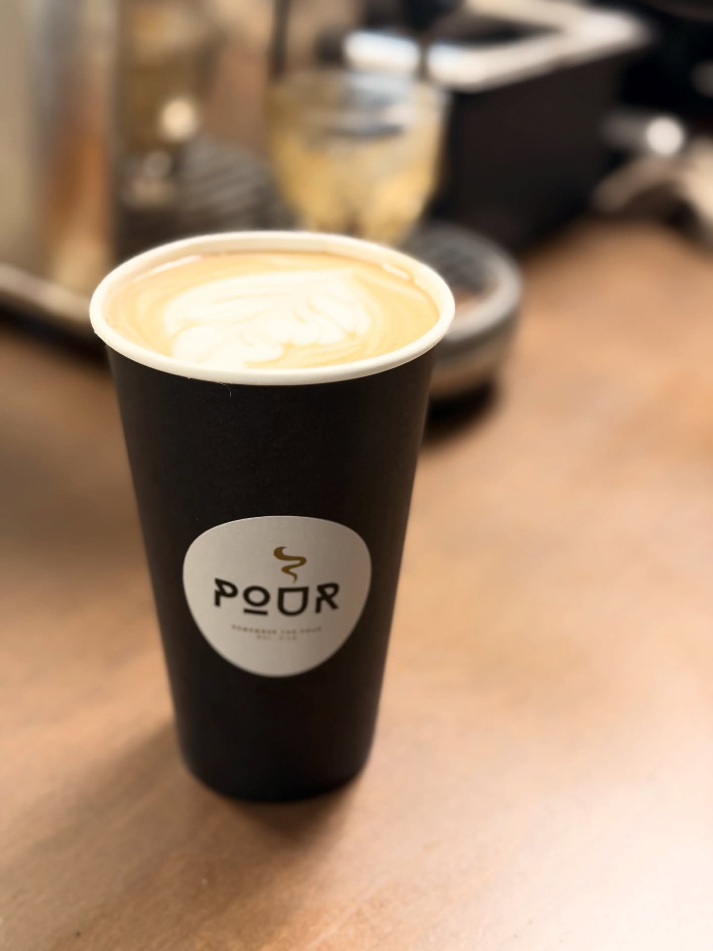 How many of you would order pre-home-made coffee or tea beverages, canned, with your event logo sticker on them for your event?! Instead of us showing up with the full bar experience, guests can just sift through the labeled drink flavors in the luxu