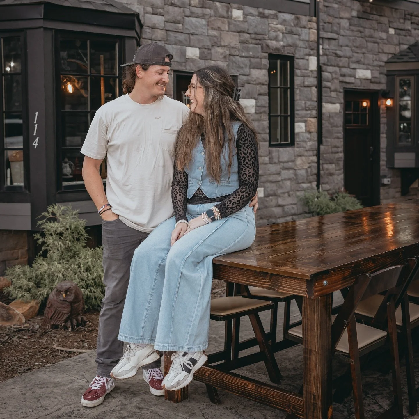 STOP 🖐🏼 

Name your favorite conference or convention you&rsquo;ve ever been to.

Now tell us why in the comments! 

Theme? Swag? Speakers?

We&rsquo;re excited to rent our Bell Tent out in a couple of months for a Camping Theme conference! How coo