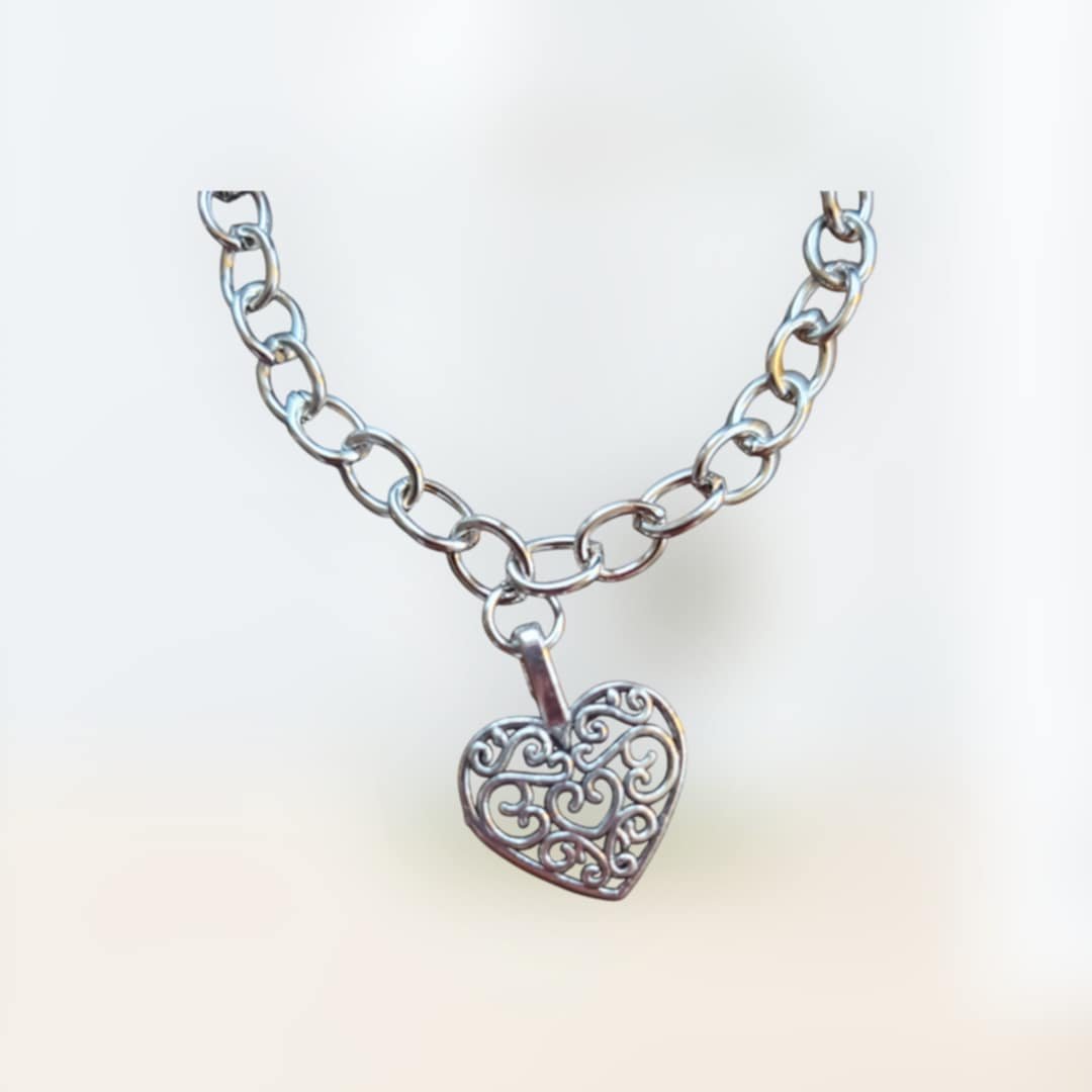 Stunning Silver Capsule