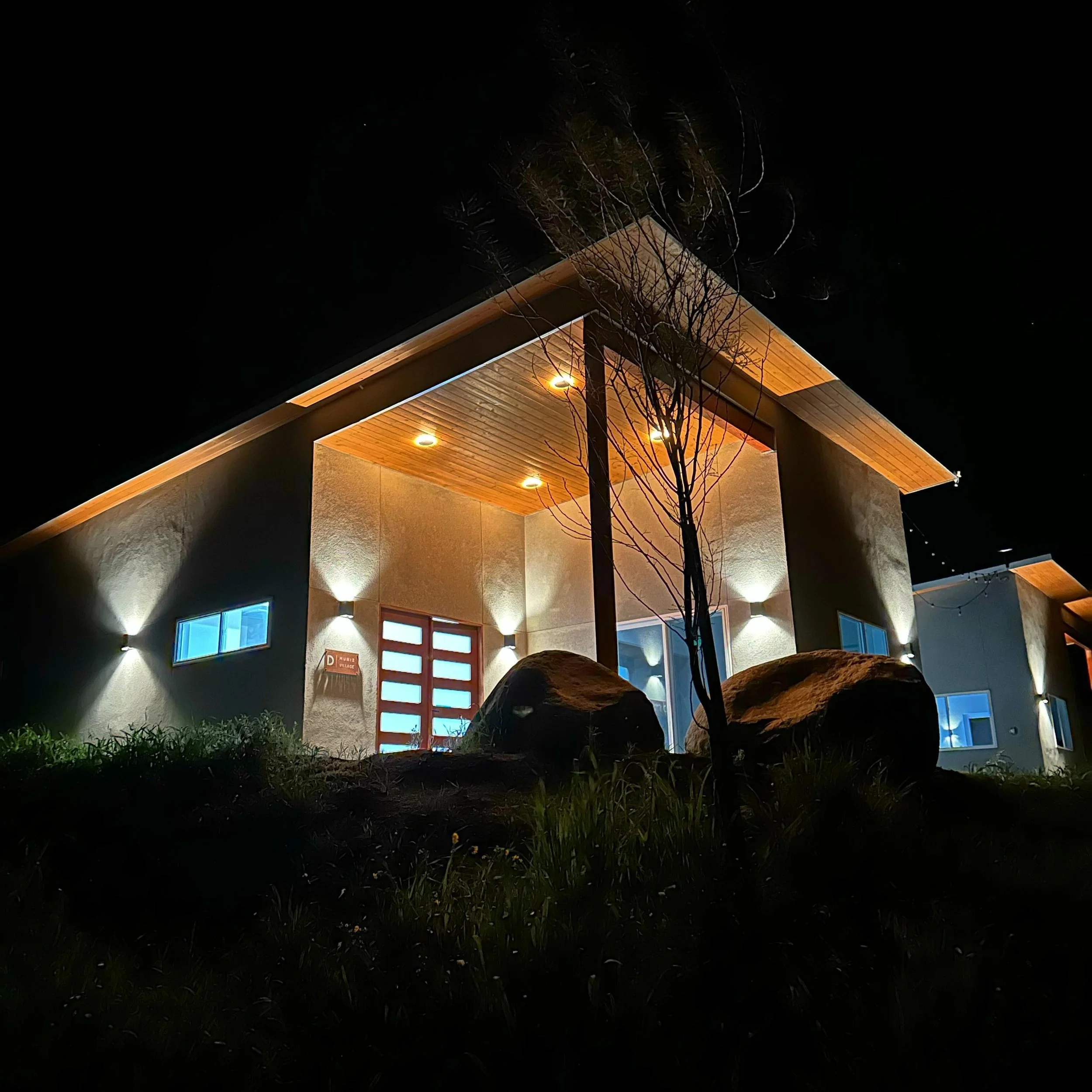 Exploring the Hidden Gem of Muniz Village 
Nestled in the heart of Three Rivers, CA, lies a hidden gem waiting to be discovered - Muniz Village. A tranquil oasis surrounded by nature’s beauty, this enchanting destination offers a unique blend