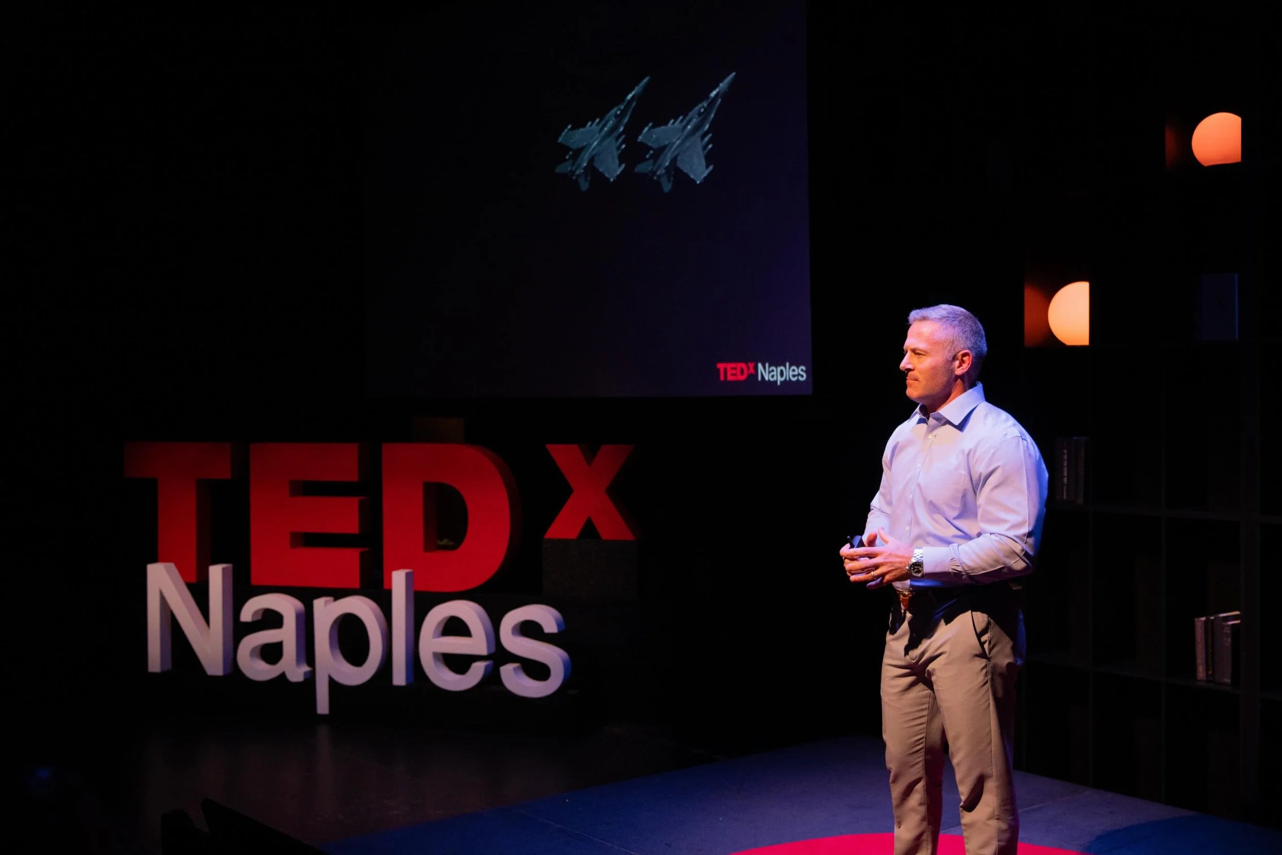 The Wingman Effect. Talk by @depaolisrenato  is now live.&nbsp;🎤👨🏼&zwj;✈️

Renato introduces the Wingman Effect - A Leadership Framework with essential habits
&bull;  Mission over Ego
&bull;  Correction over Comfort
&bull;  Formation over Spotligh