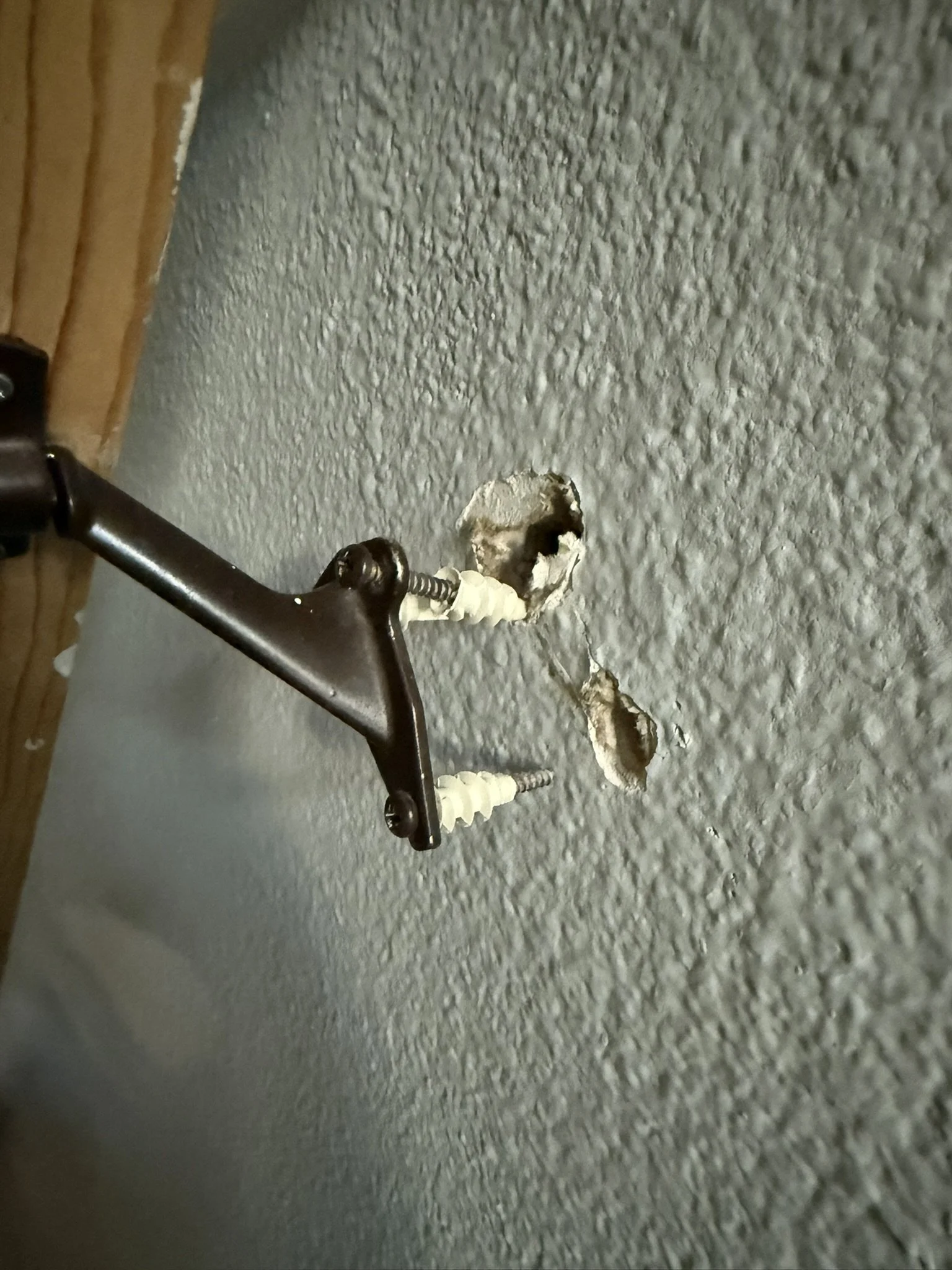 Avanelle Homes fixed this banister attachment point for a homebuyer right before closing in San Antonio, TX.