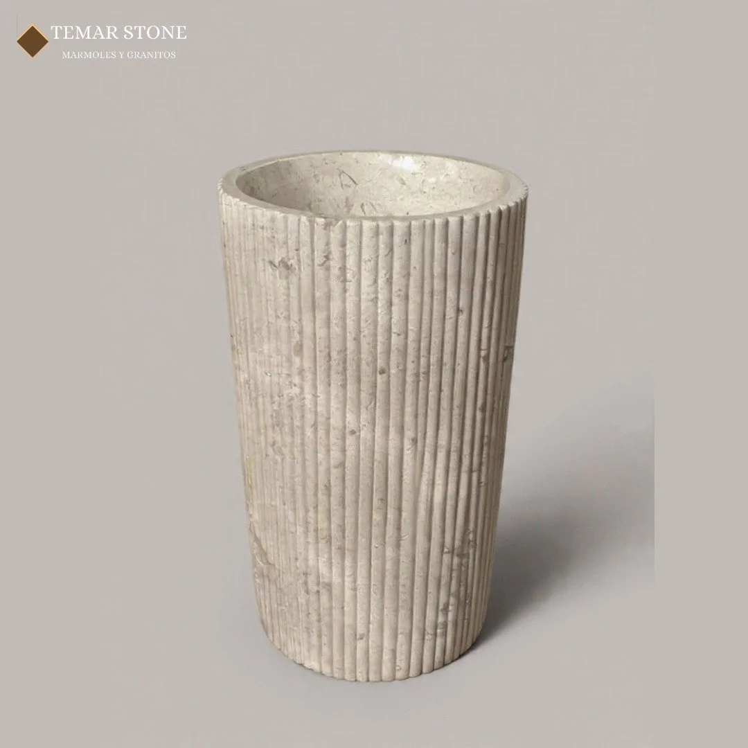 Lavabo tipo pedestal 100% de marmol crema arena.
Disponibles en Stock, pocas piezas.
Cotiza el tuyo al 81 35 74 13 96